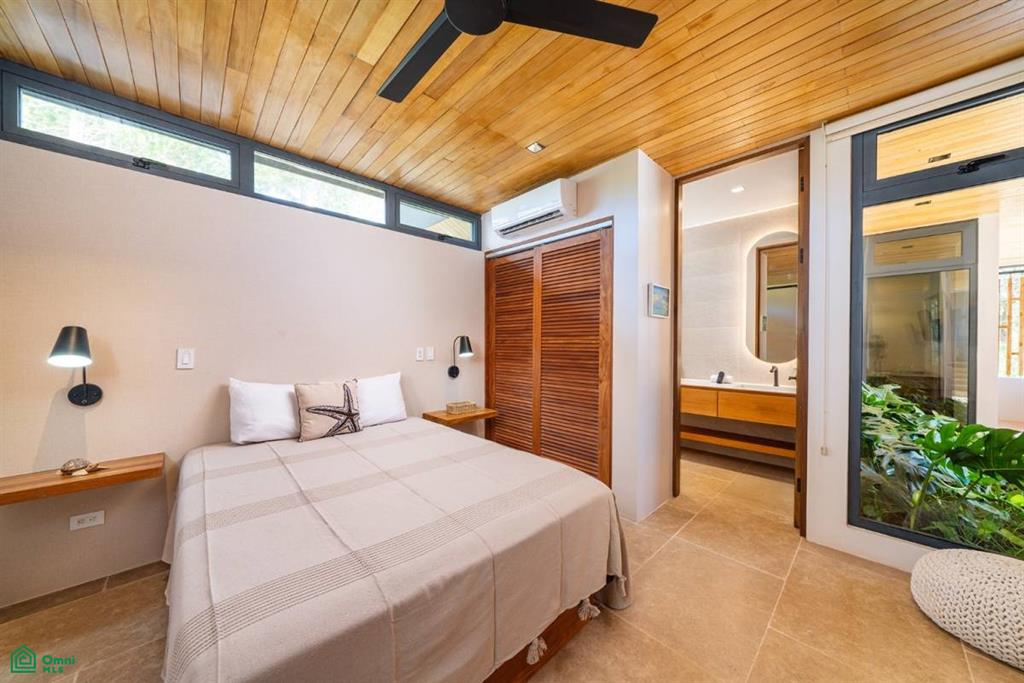 Calle Pots and Bowls , Playa Grande, Guanacaste