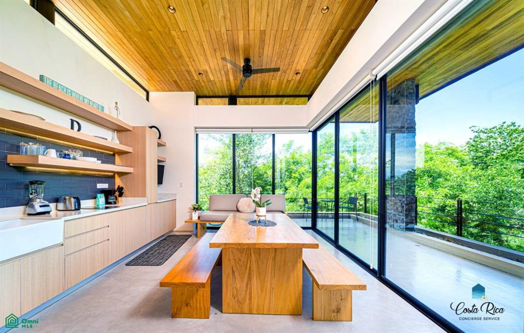 Calle Pots and Bowls , Playa Grande, Guanacaste