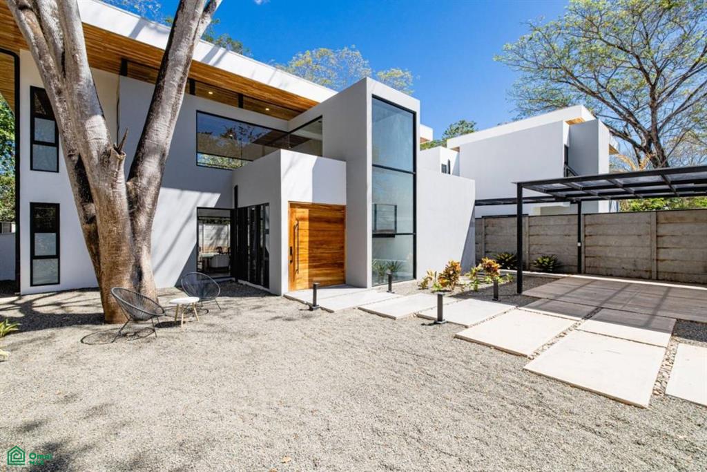 Casa AmberJack – Modern Elegance & Income Opportunity in Surfside, Potrero Lot 10, Cabo Velas, Guanacaste