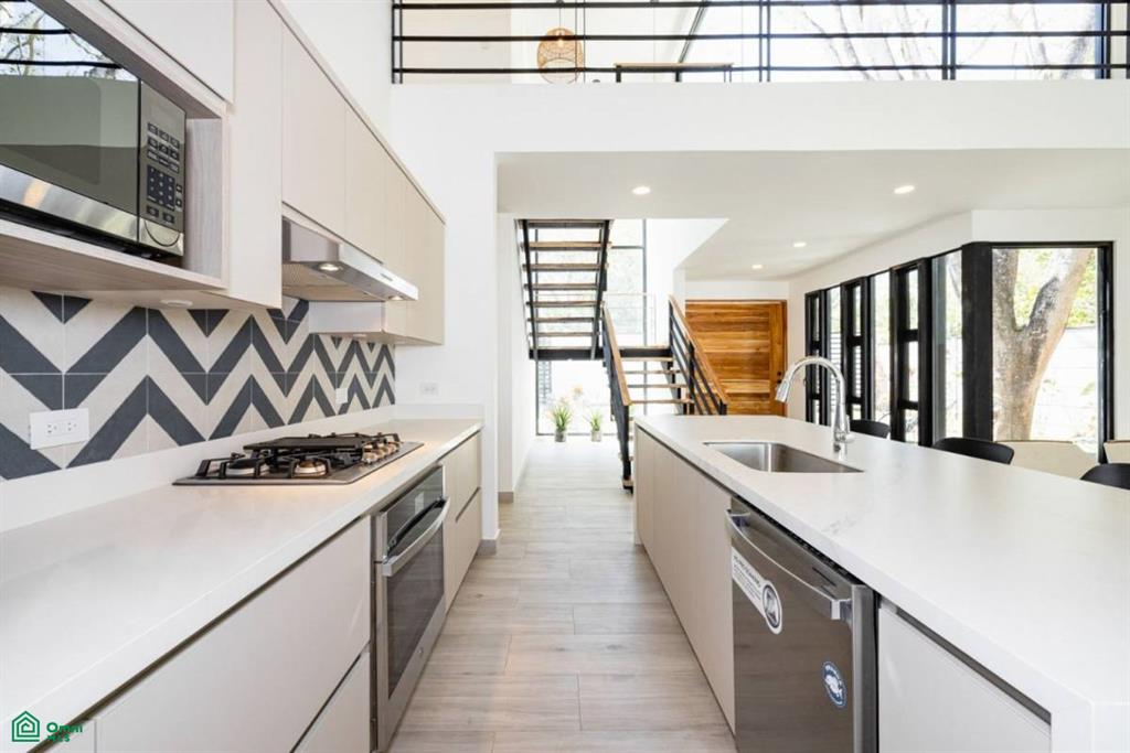 Casa AmberJack – Modern Elegance & Income Opportunity in Surfside, Potrero Lot 10, Cabo Velas, Guanacaste