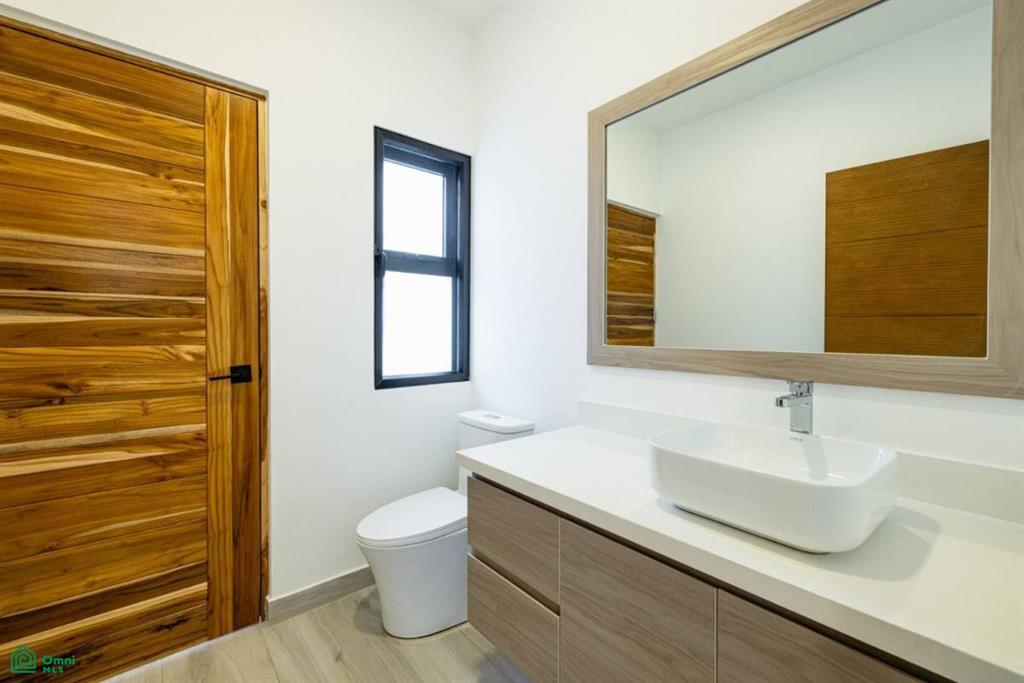 Casa AmberJack – Modern Elegance & Income Opportunity in Surfside, Potrero Lot 10, Cabo Velas, Guanacaste