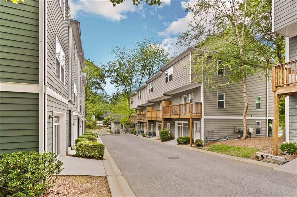 1365 Memorial Drive SE Unit 12