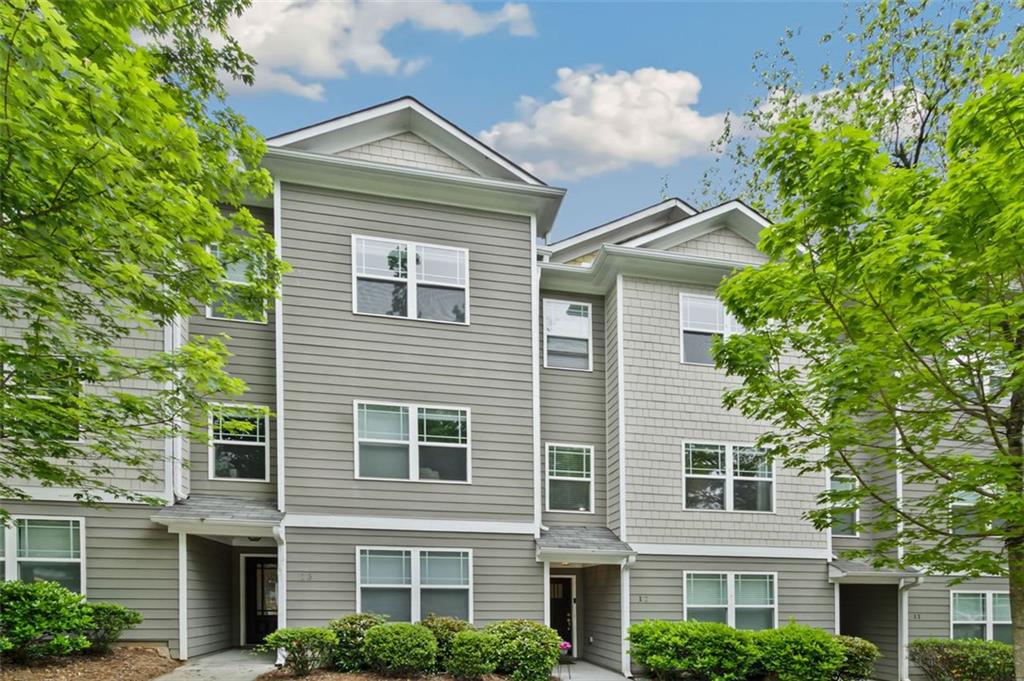 1365 Memorial Drive SE Unit 12