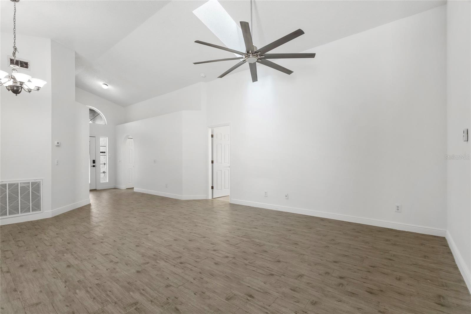 1804 WESTMINSTER TRL