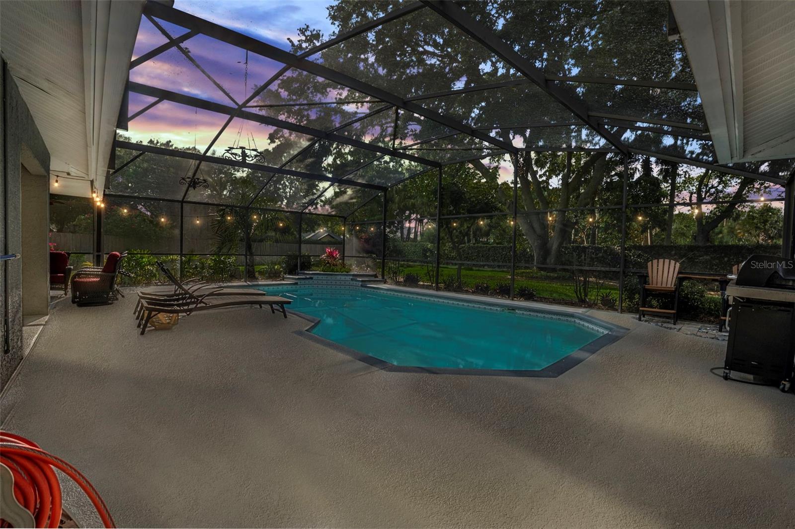 4801 BREEZY PALMS CT