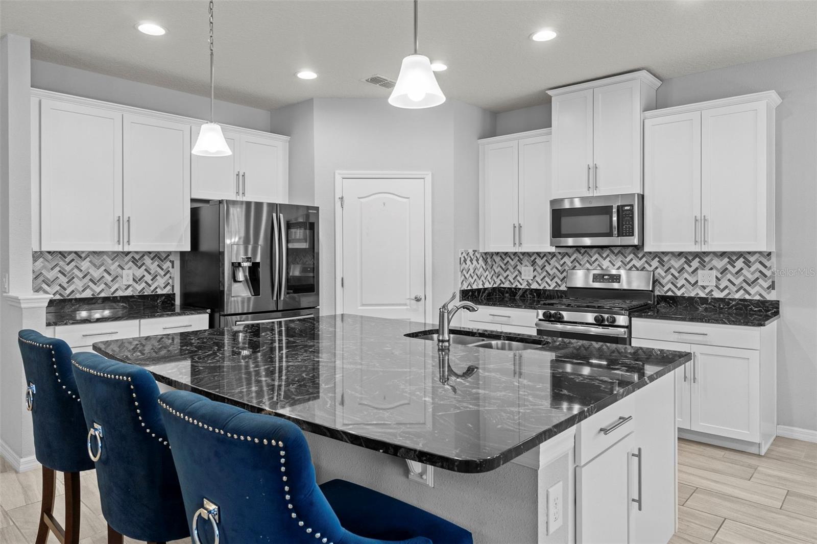 625 MISTY MAPLE ST ST