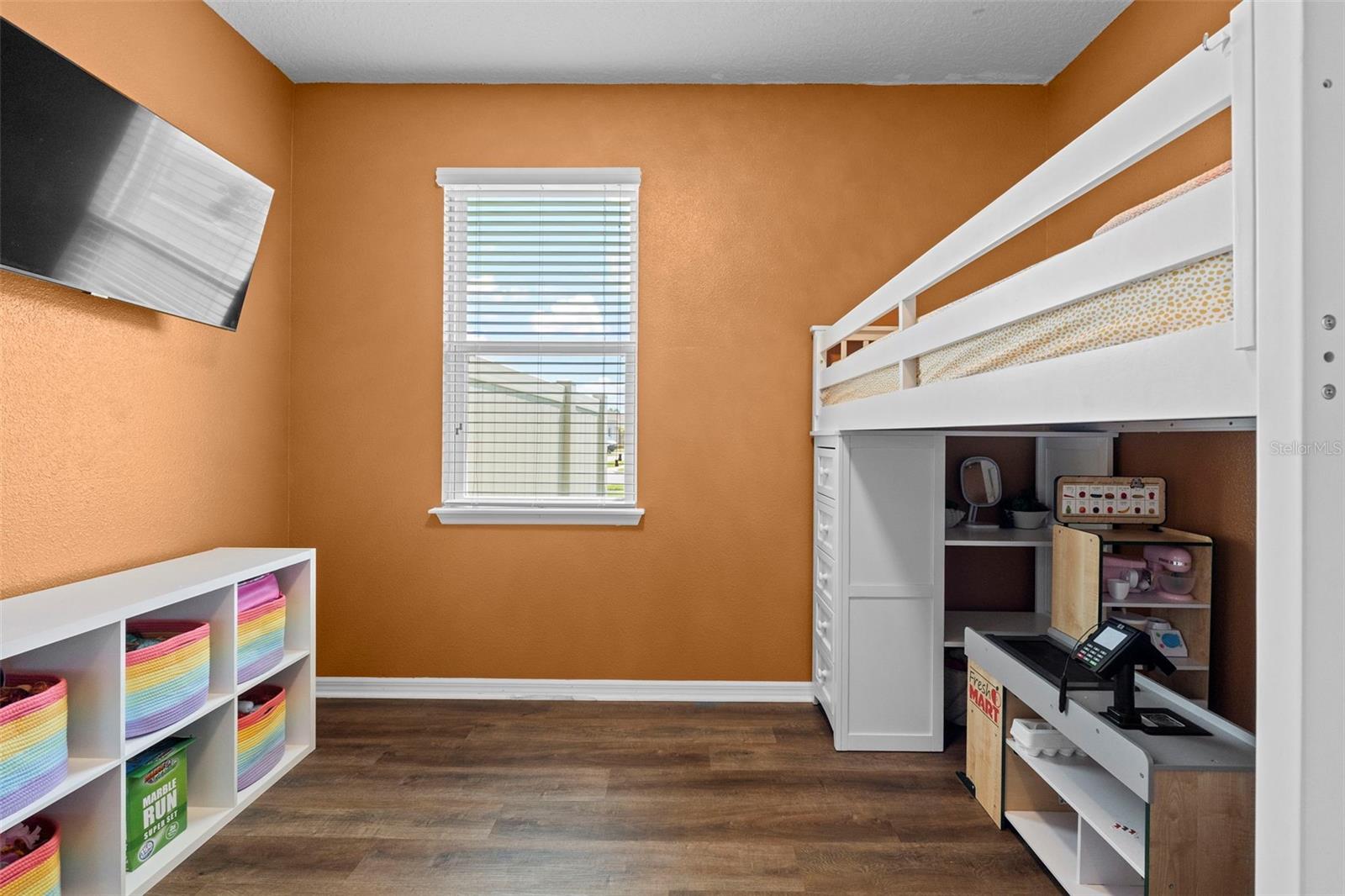 625 MISTY MAPLE ST ST