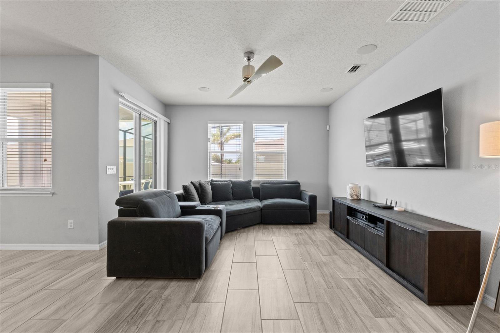 625 MISTY MAPLE ST ST