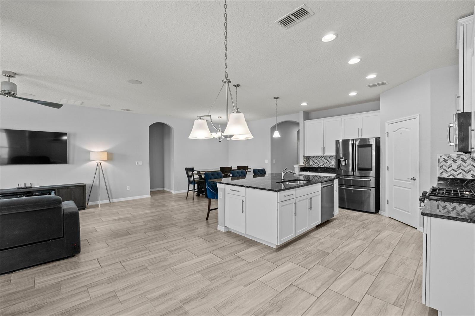 625 MISTY MAPLE ST ST