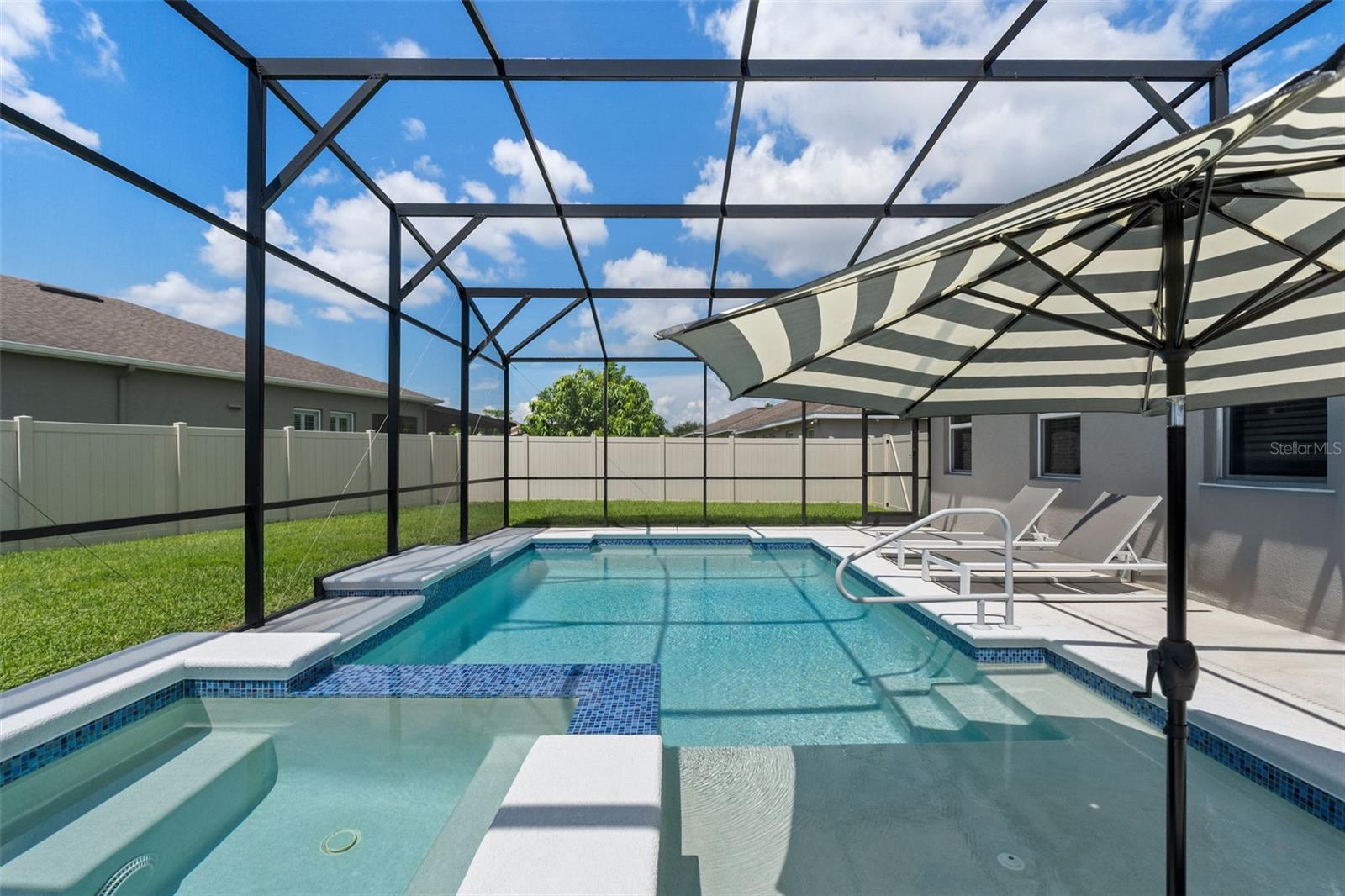 625 MISTY MAPLE ST ST