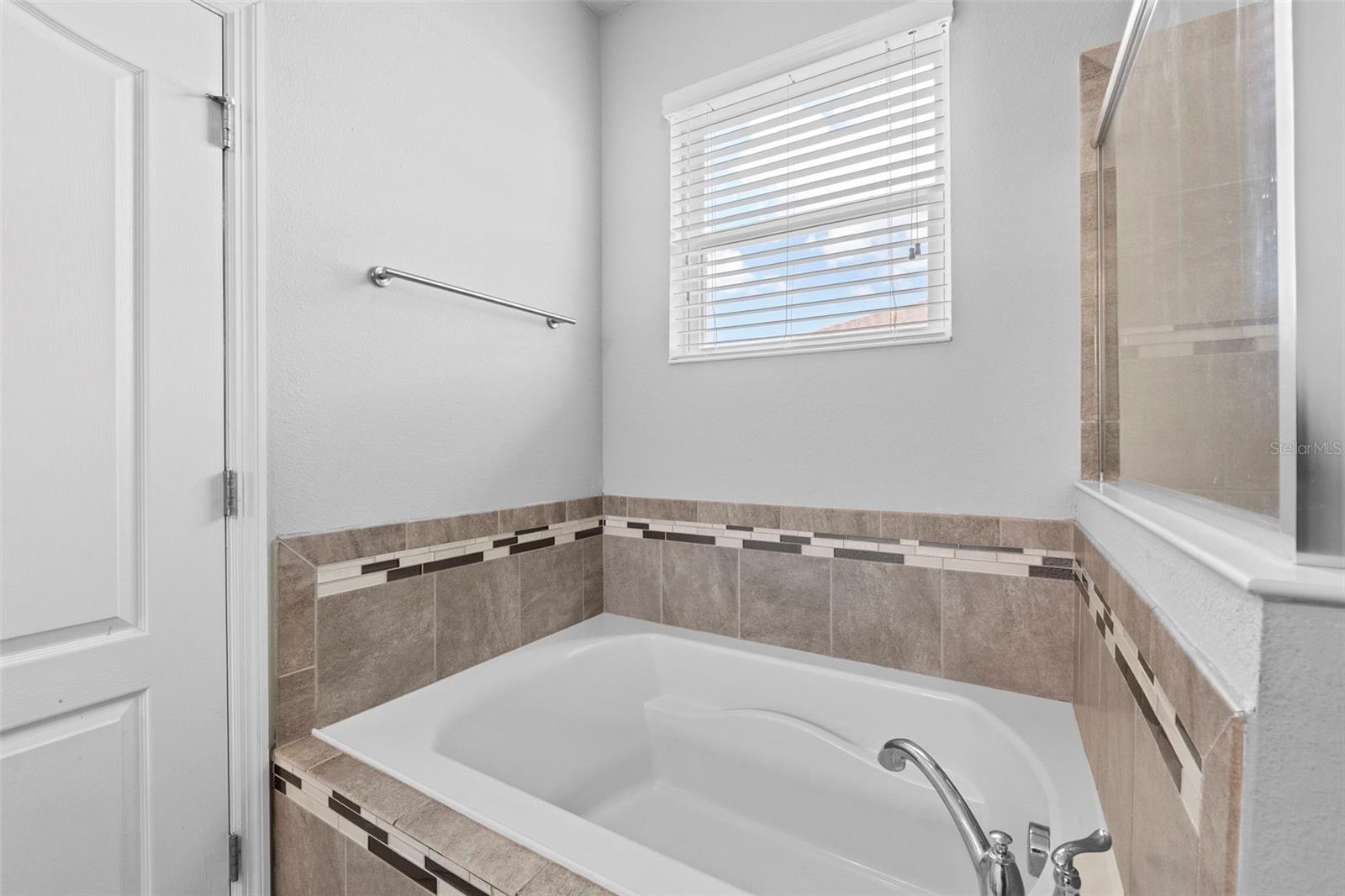 625 MISTY MAPLE ST ST