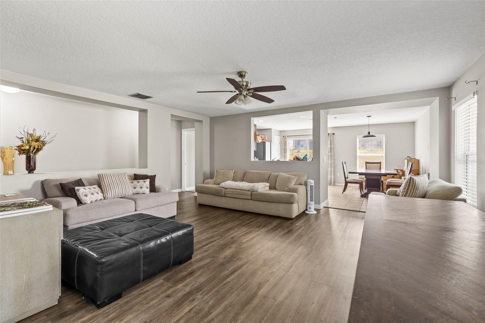 358 CANNA DR