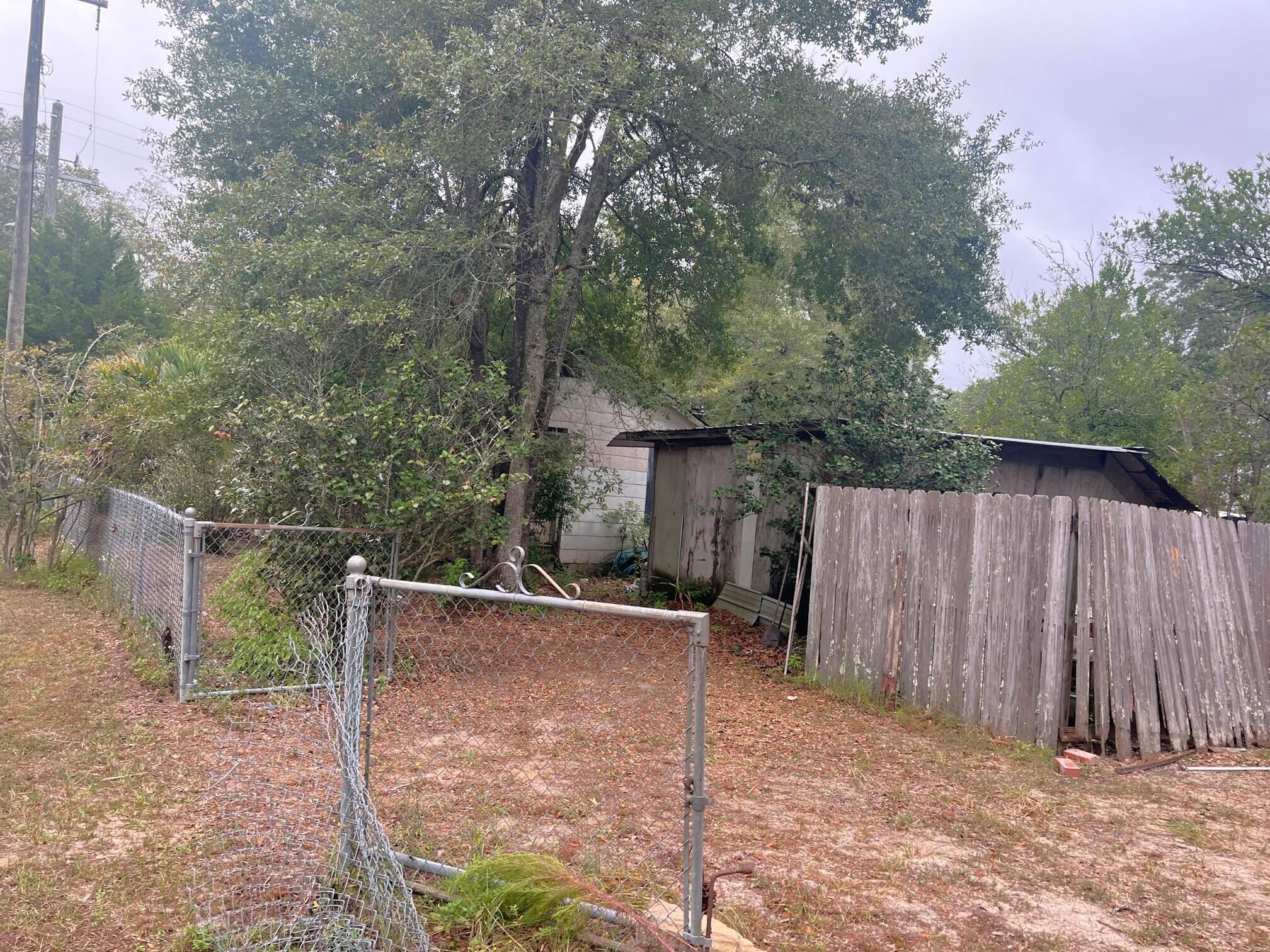 135 & 147 Florence Street, DeFuniak Springs