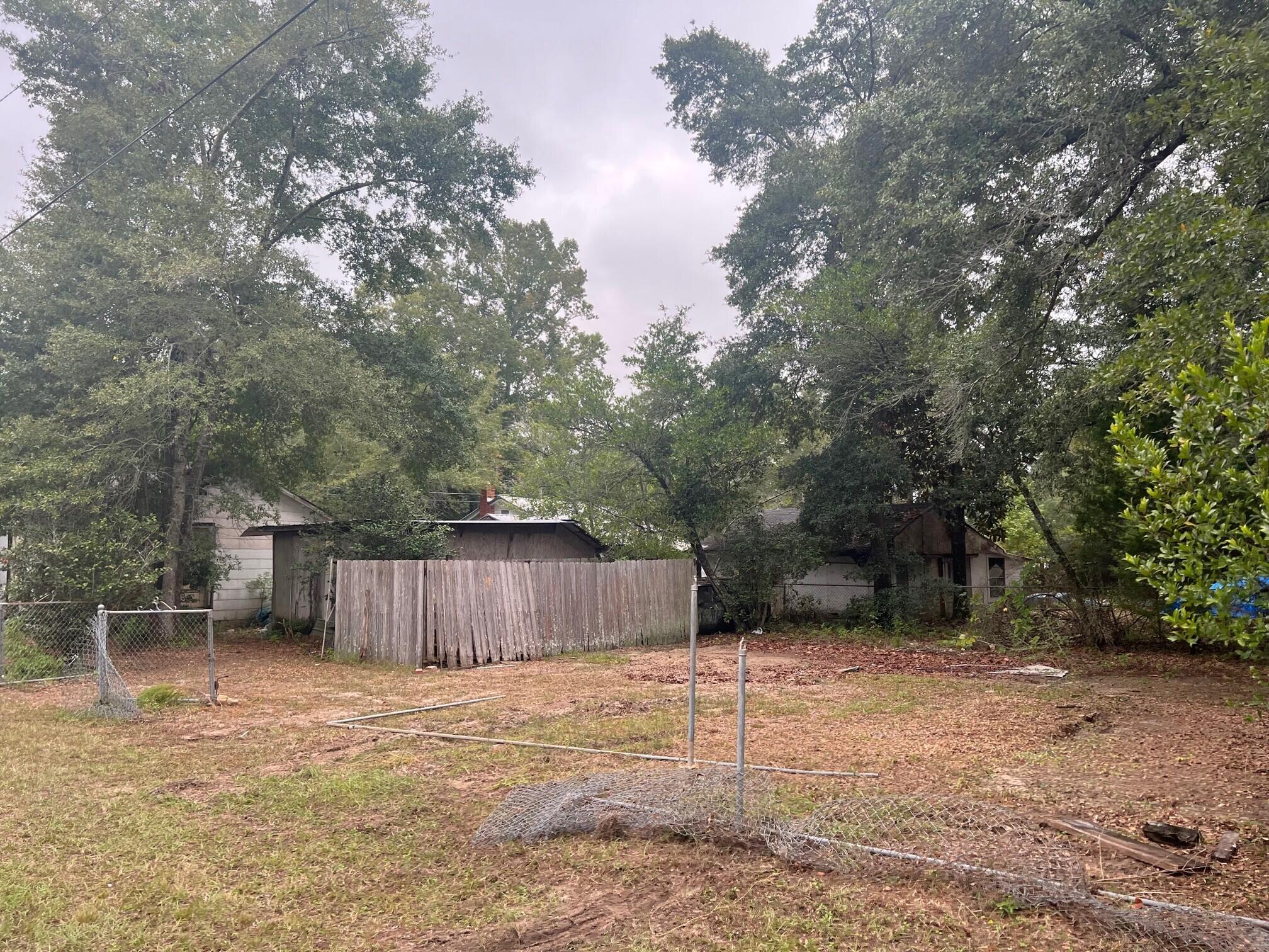 135 & 147 Florence Street, DeFuniak Springs