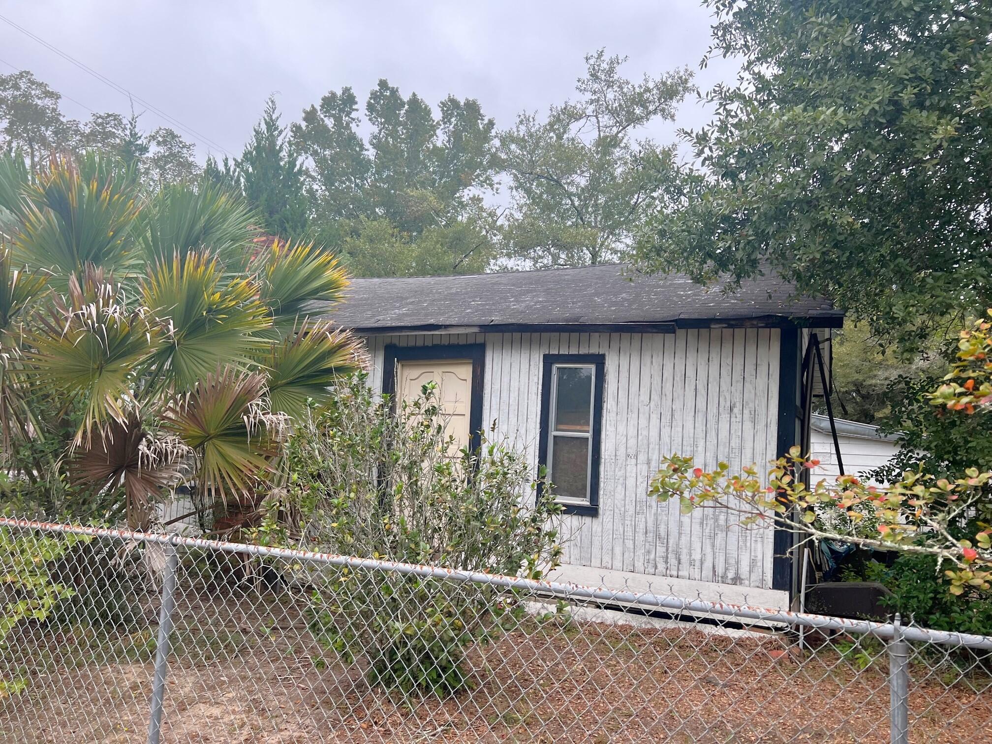 135 & 147 Florence Street, DeFuniak Springs