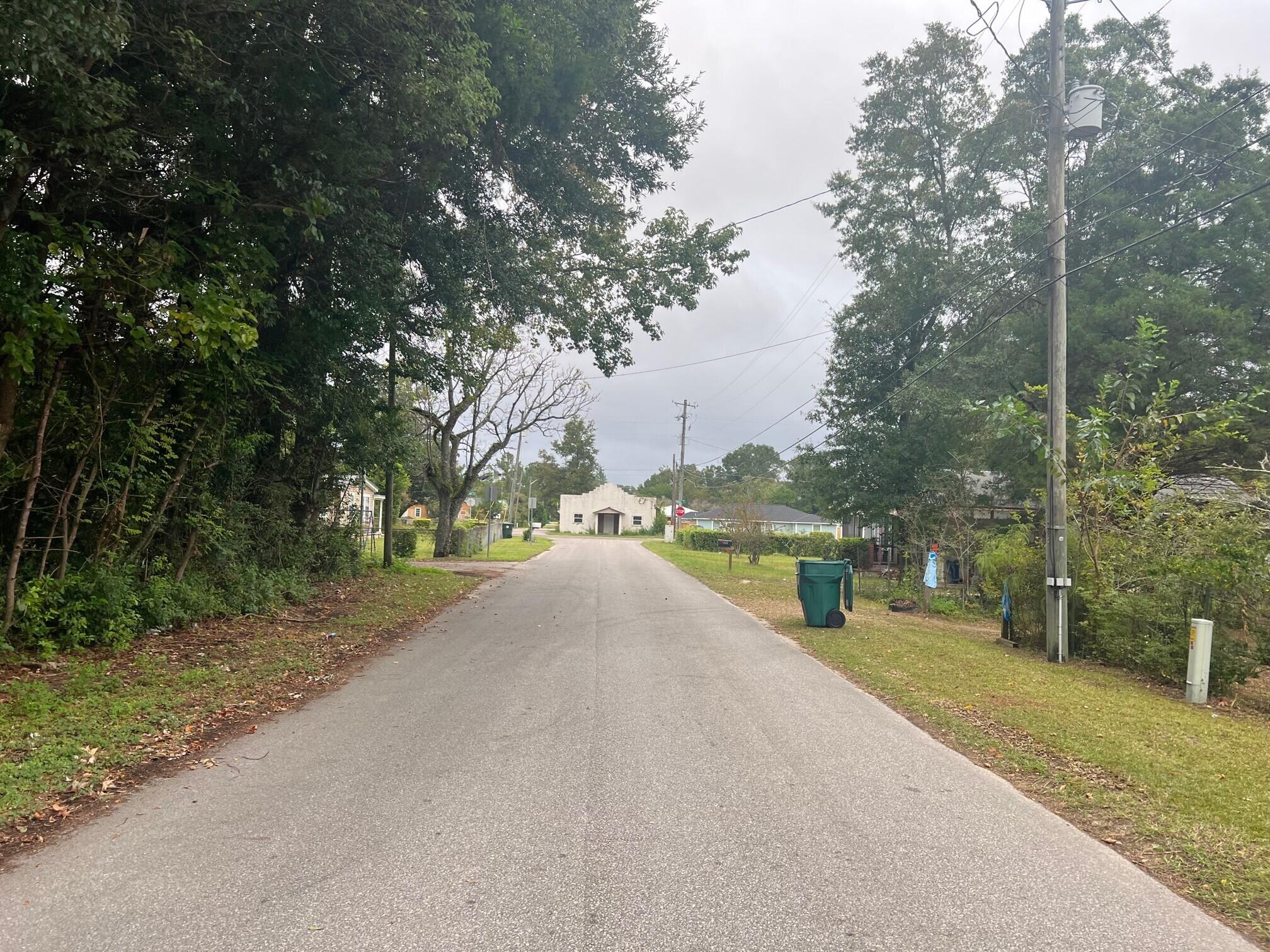 135 & 147 Florence Street, DeFuniak Springs