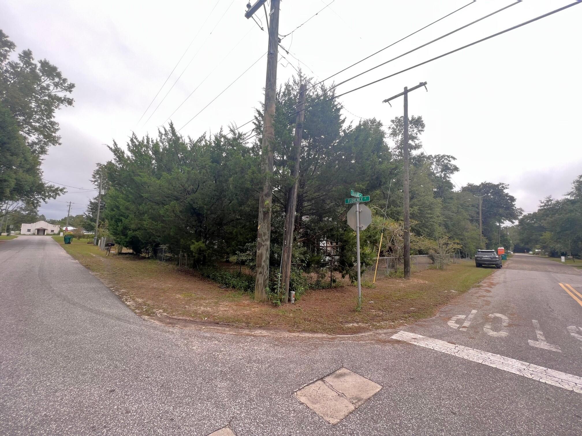 135 & 147 Florence Street, DeFuniak Springs