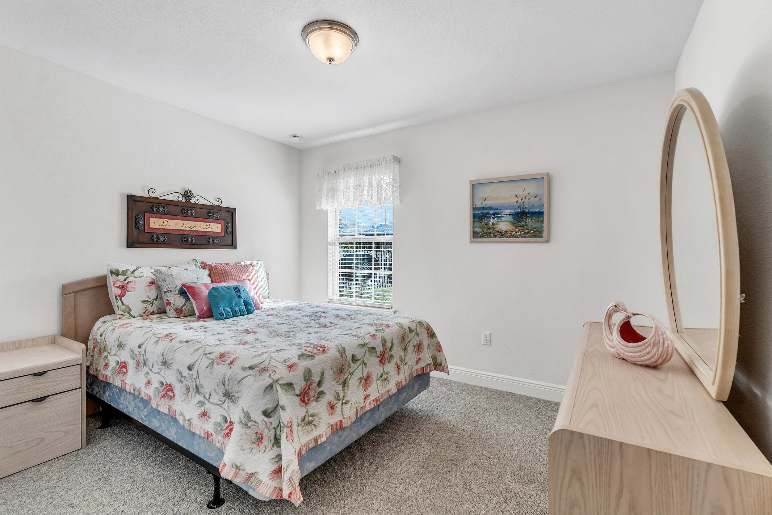 1954 W Hewett Road