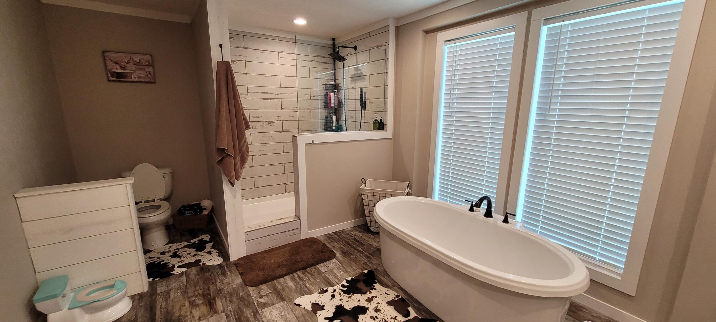 5248 Coy Burgess Loop, DeFuniak Springs