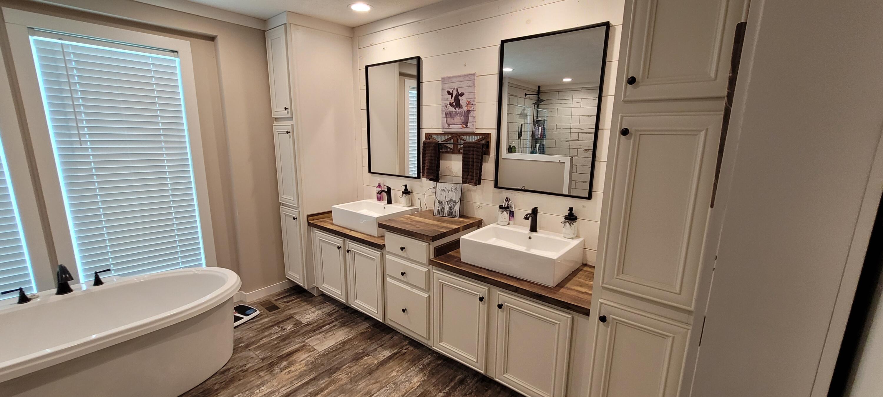 5248 Coy Burgess Loop, DeFuniak Springs