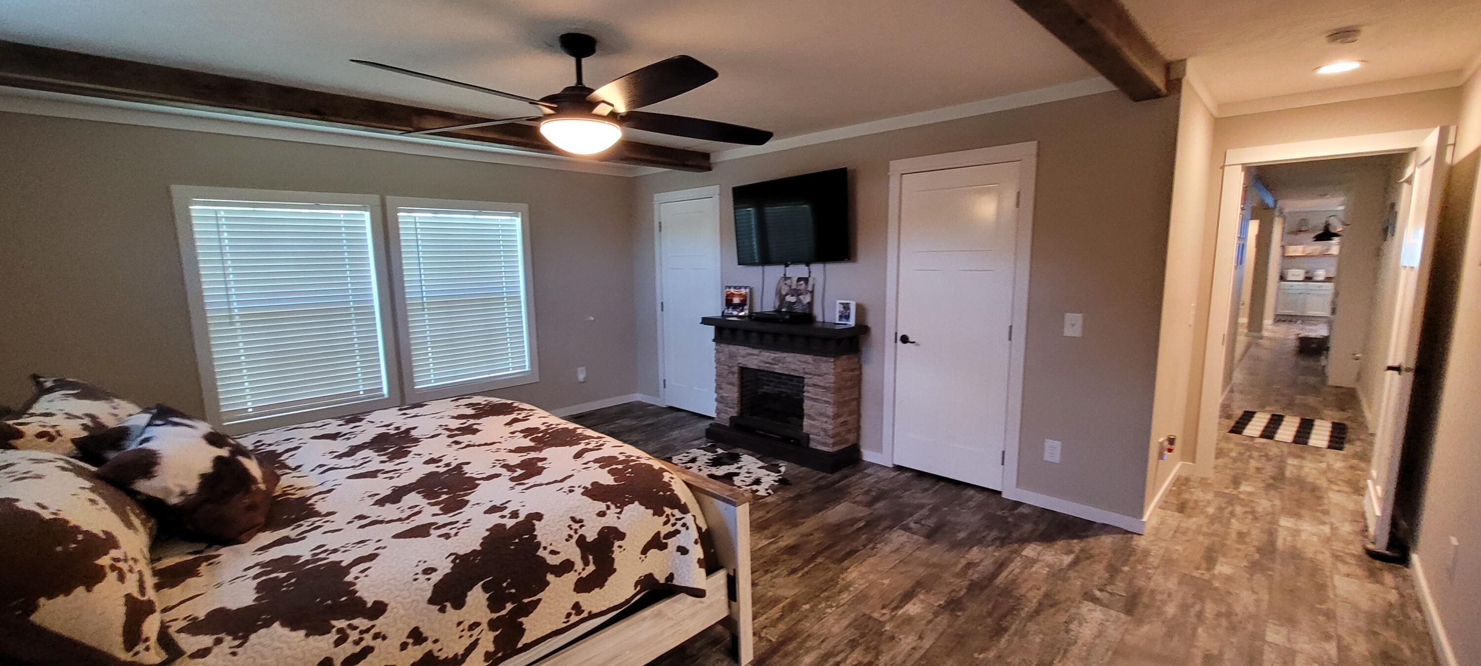 5248 Coy Burgess Loop, DeFuniak Springs