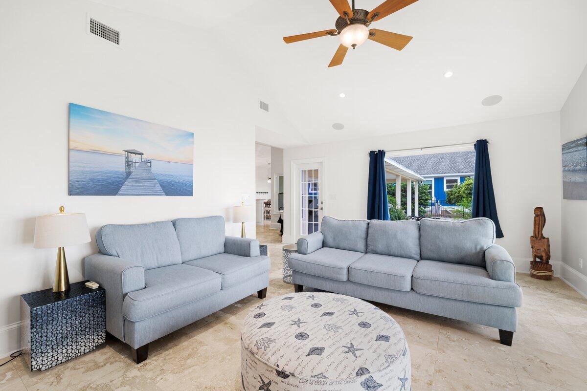 31 Bayshore Drive
