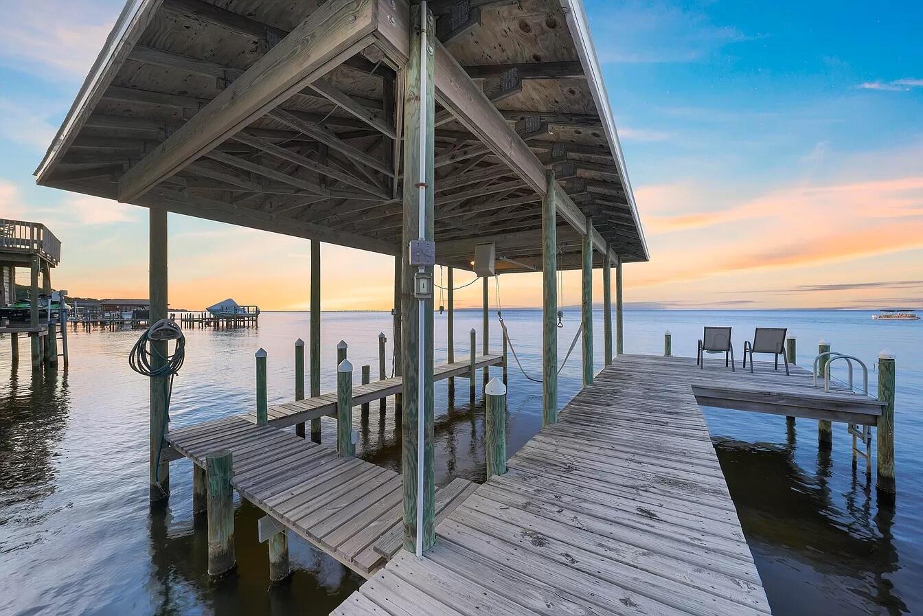 31 Bayshore Drive