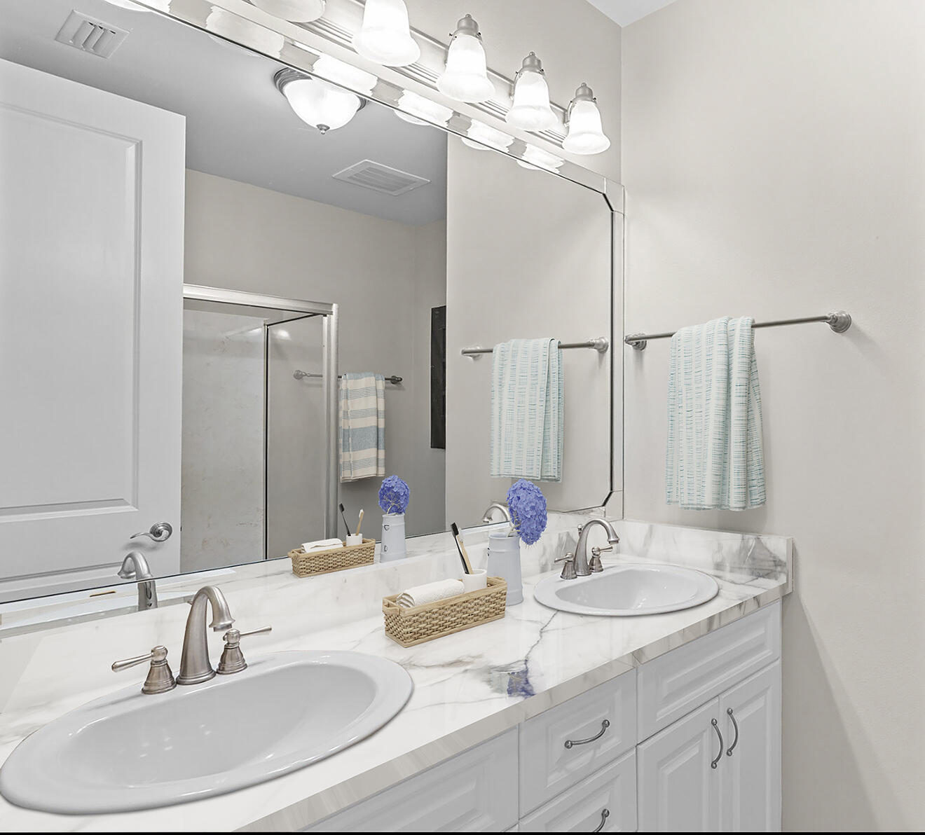 4368 W County Highway 30A UNIT 307