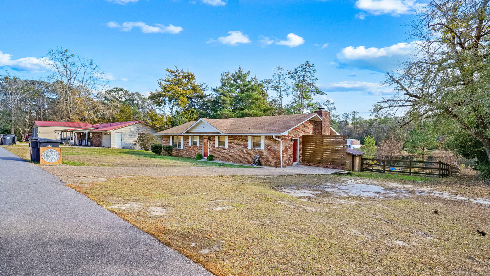 149 Pine Hill Drive, DeFuniak Springs