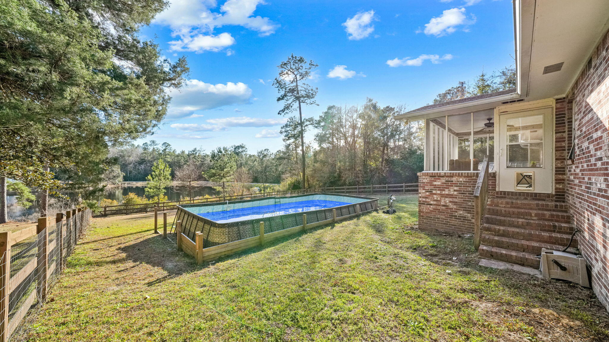 149 Pine Hill Drive, DeFuniak Springs