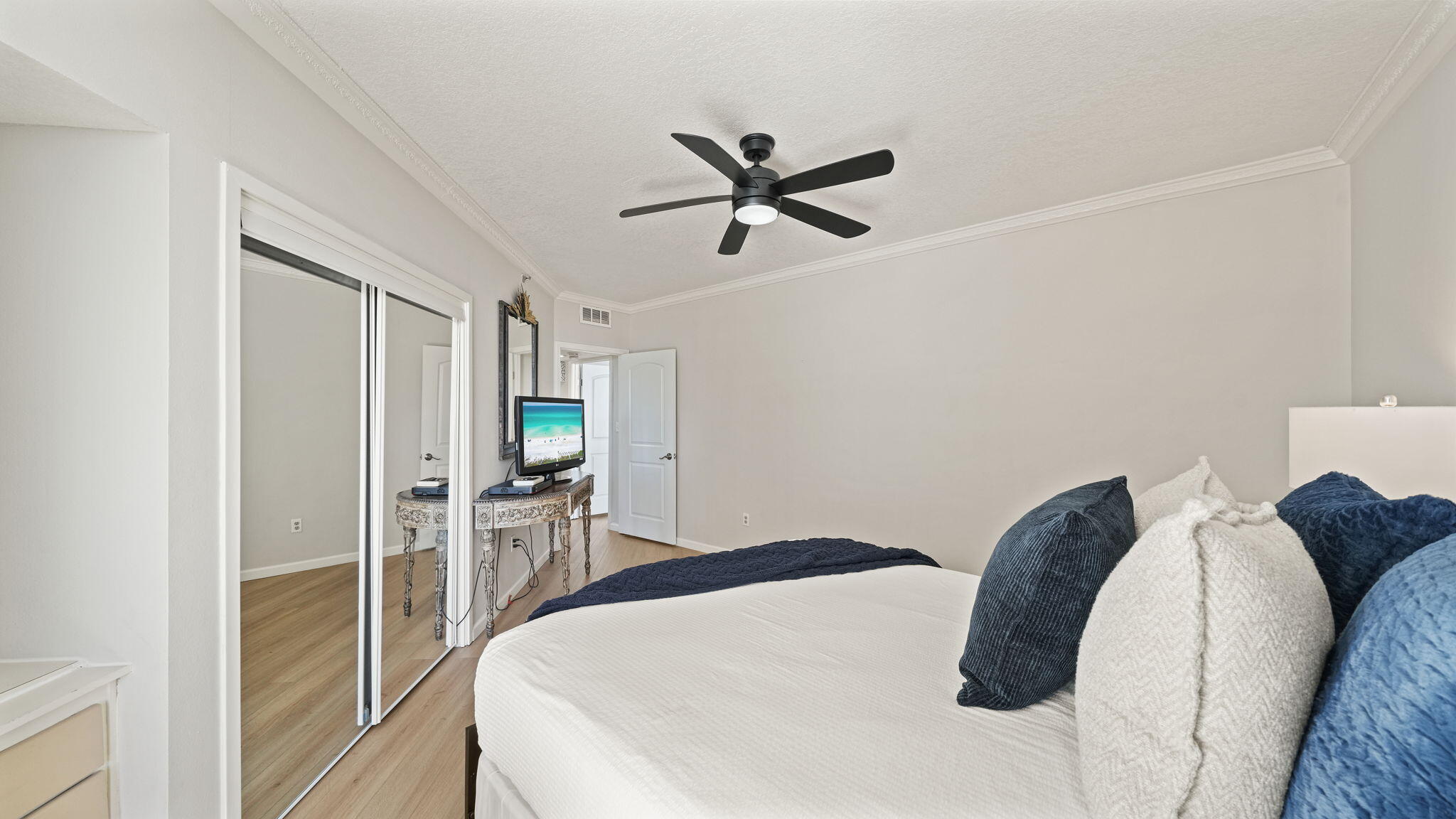 100 Gulf Shore Drive 303