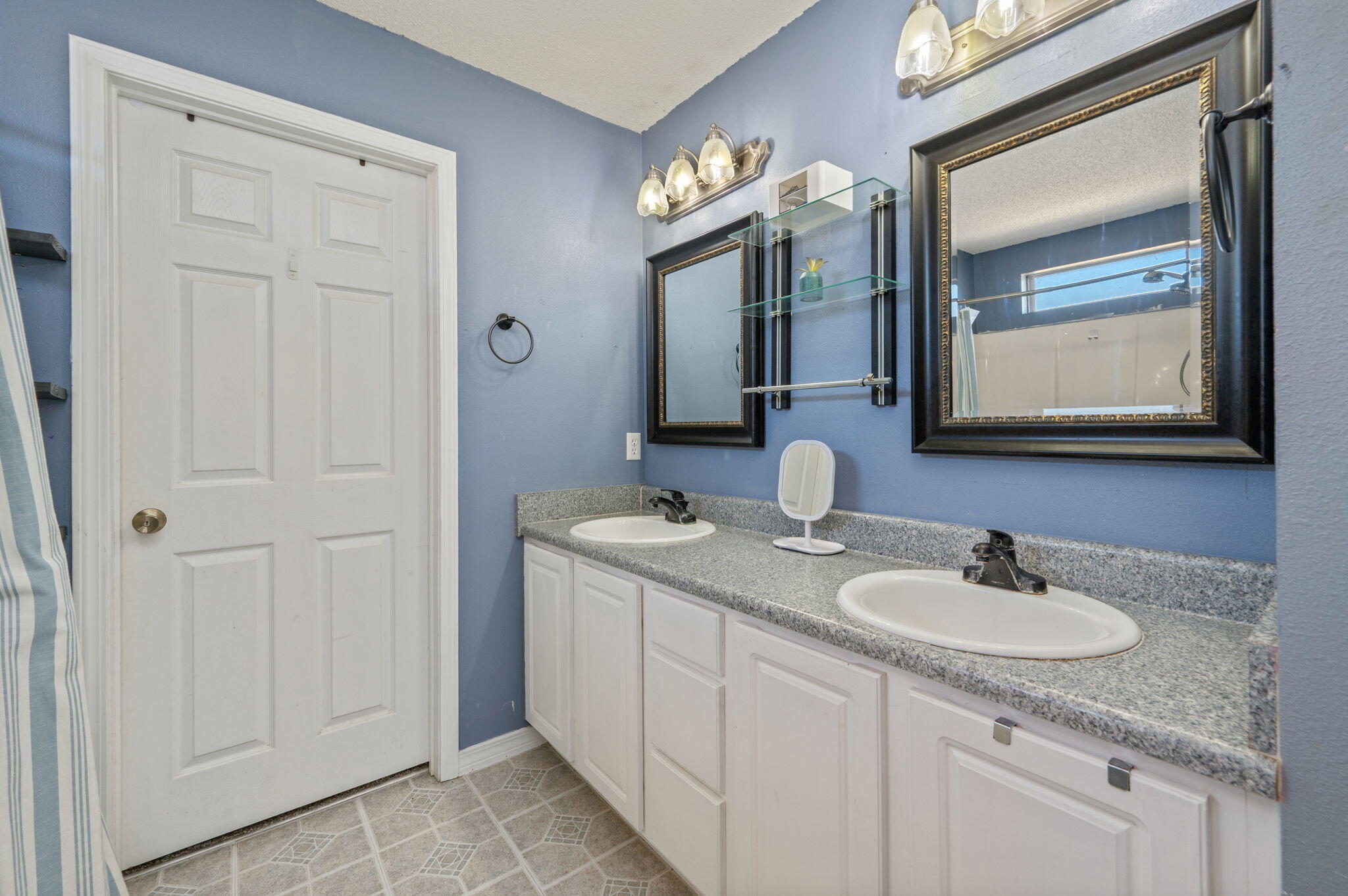 1226 Northview Drive