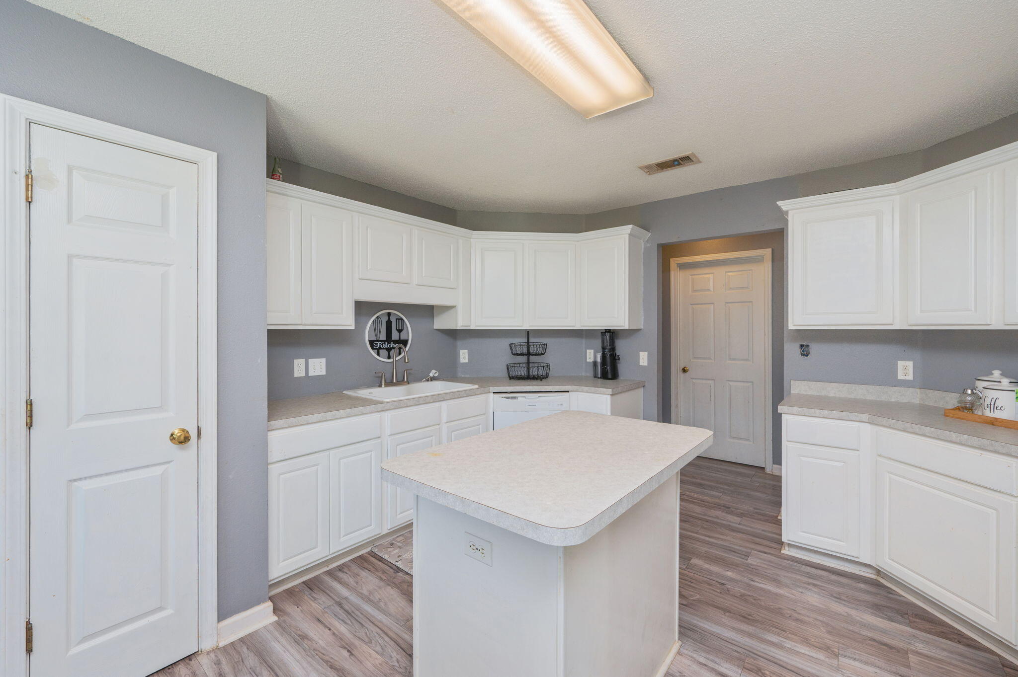 1226 Northview Drive