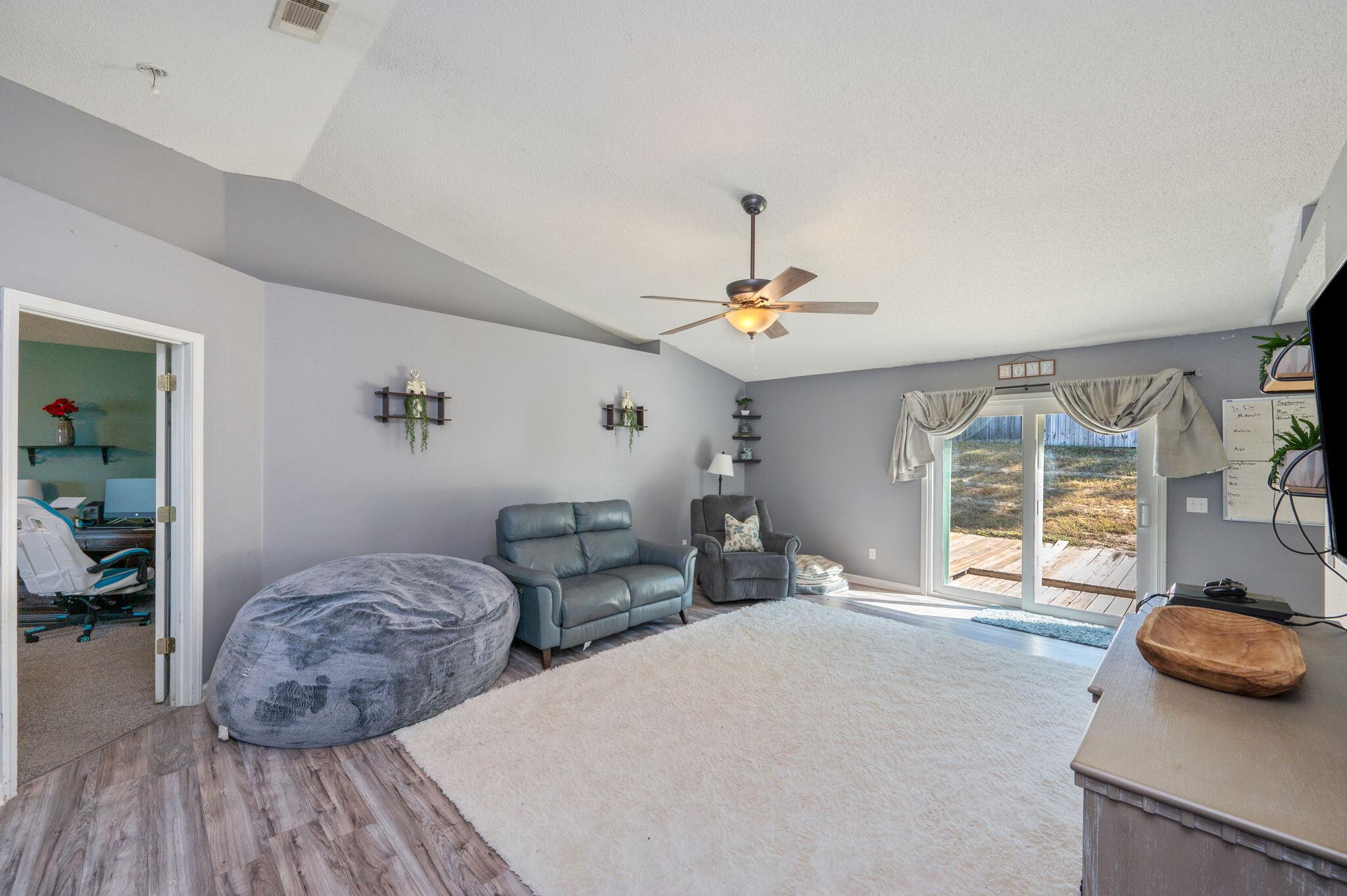 1226 Northview Drive