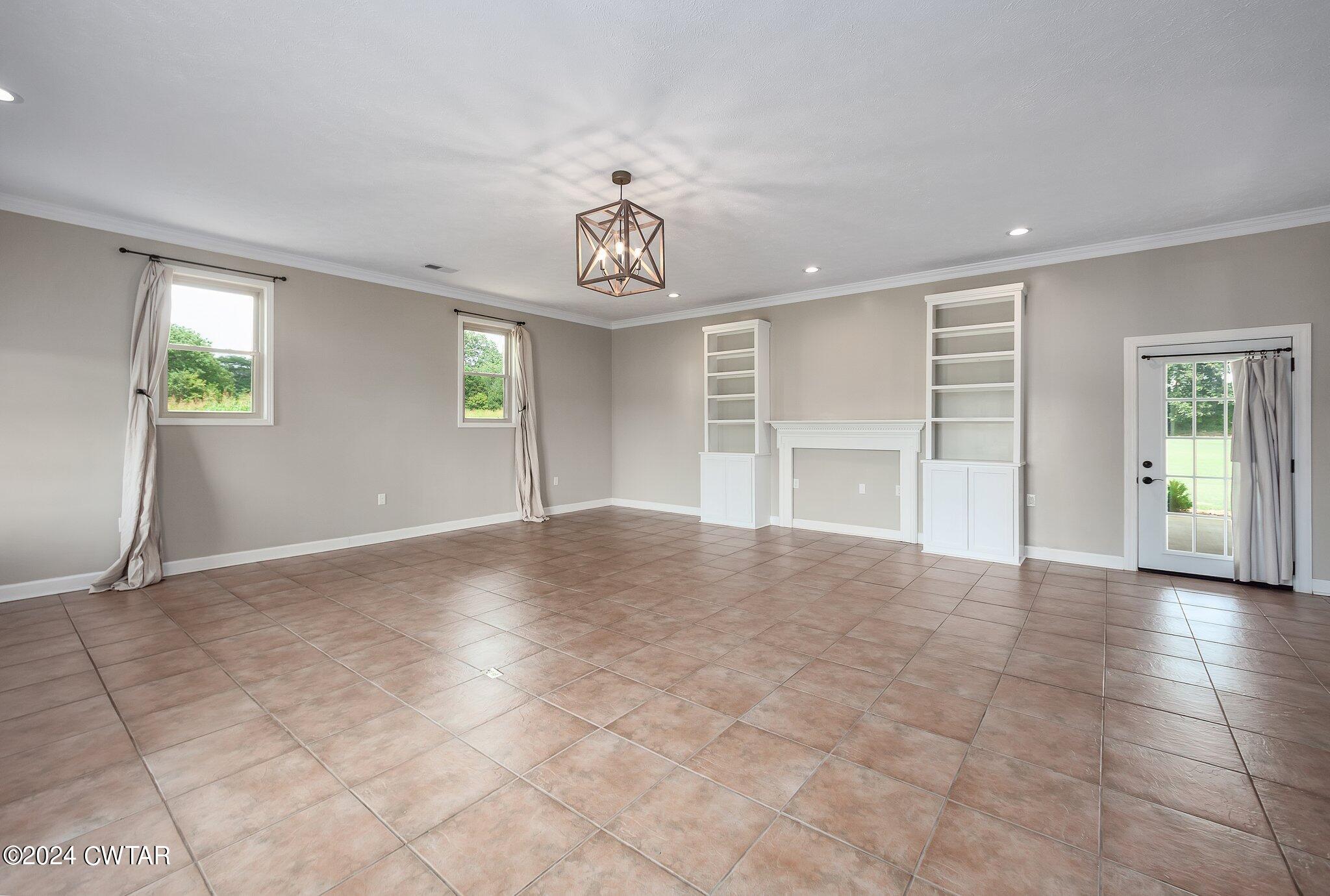 1039 E Church Street