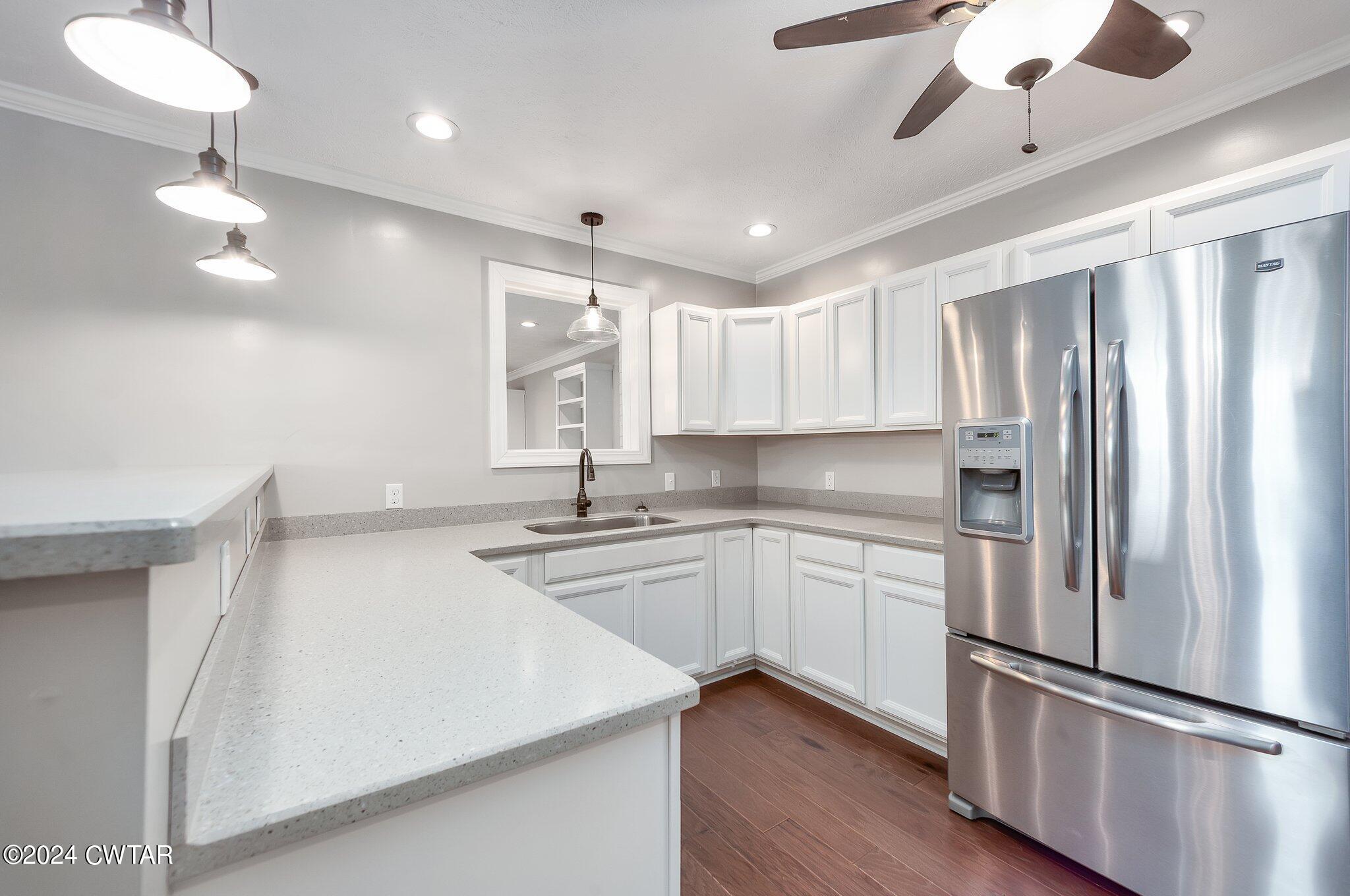 1039 E Church Street