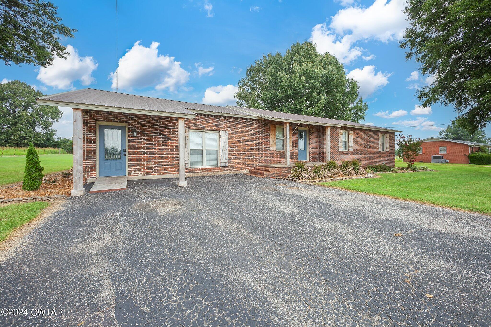 1039 E Church Street