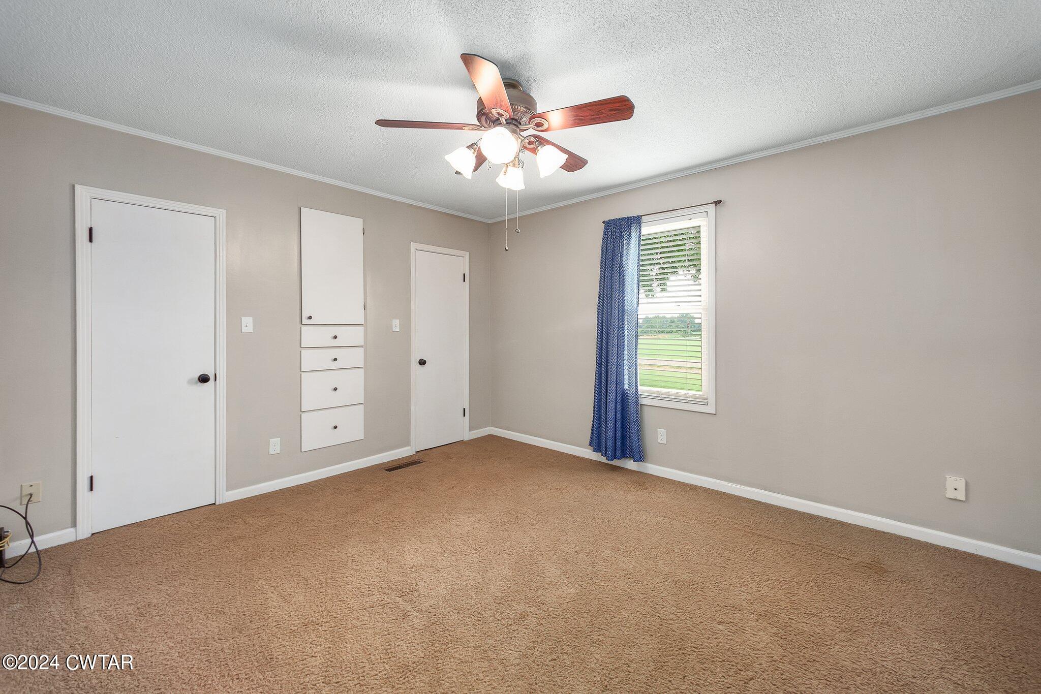 1039 E Church Street