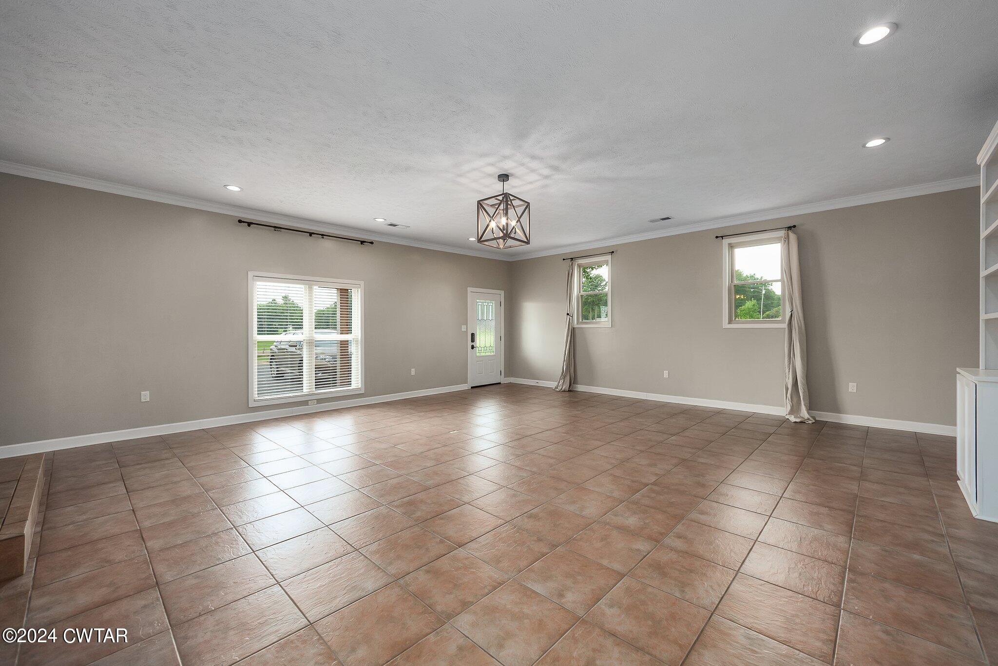 1039 E Church Street