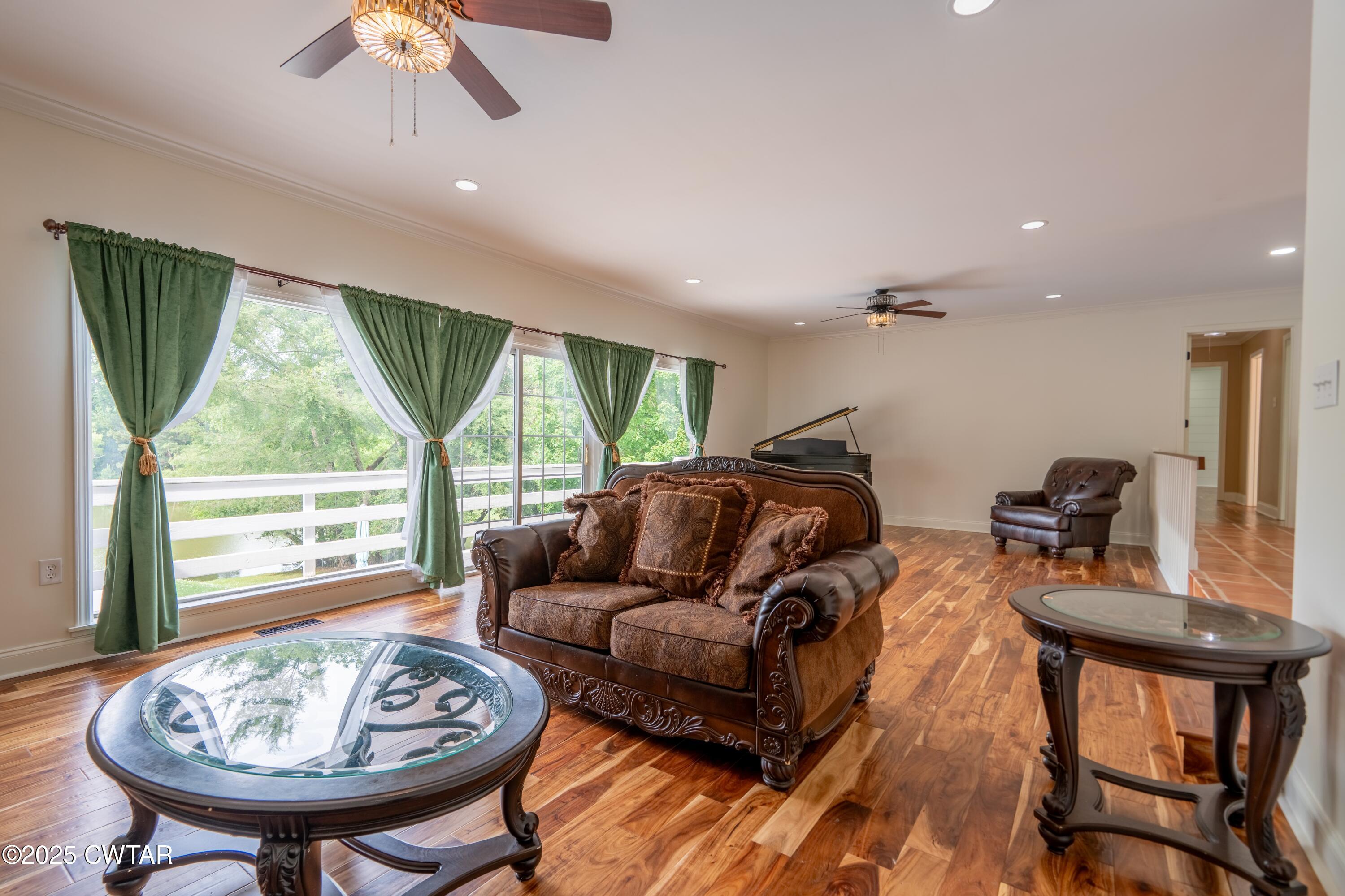 1035 Thorntree Drive