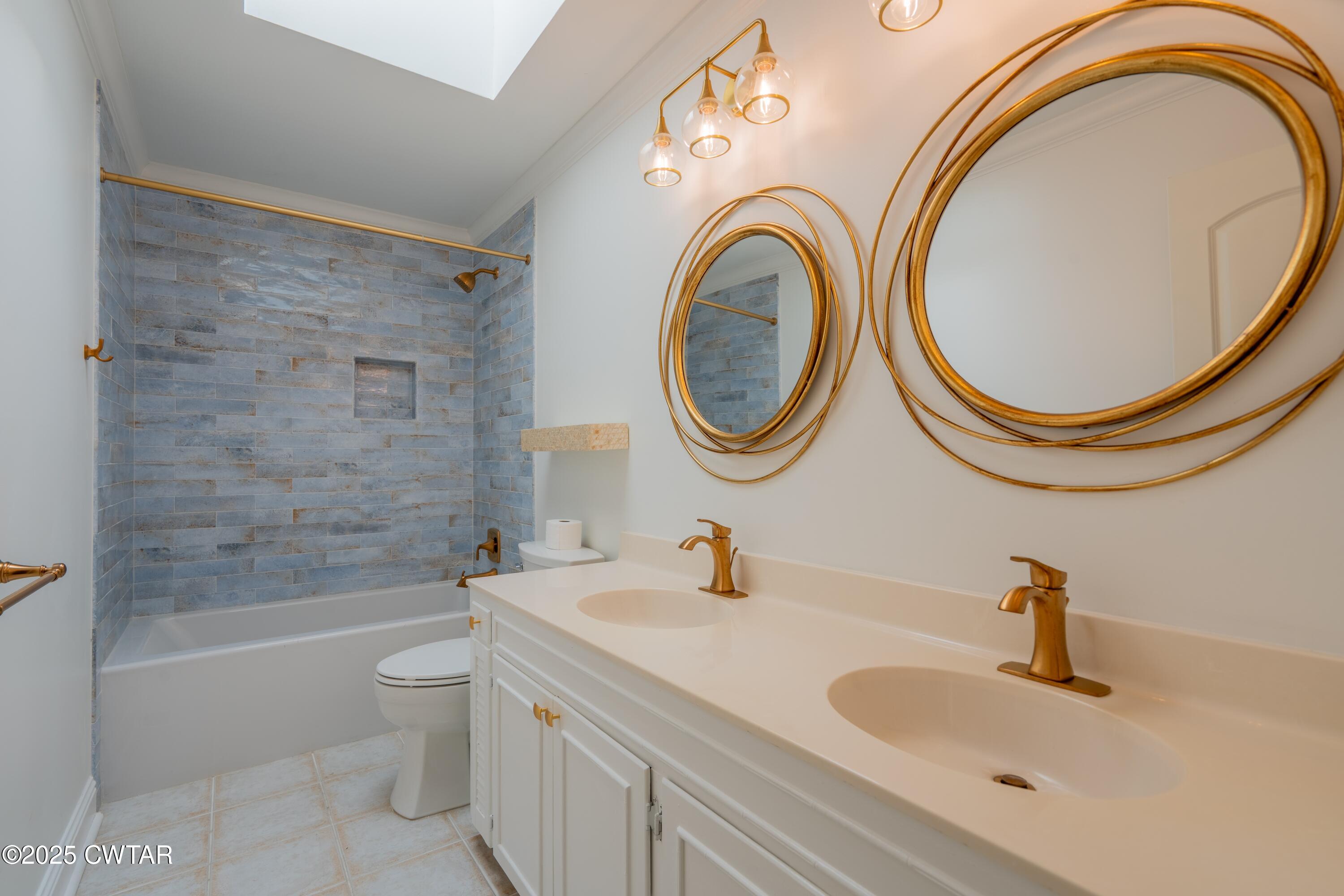 1035 Thorntree Drive