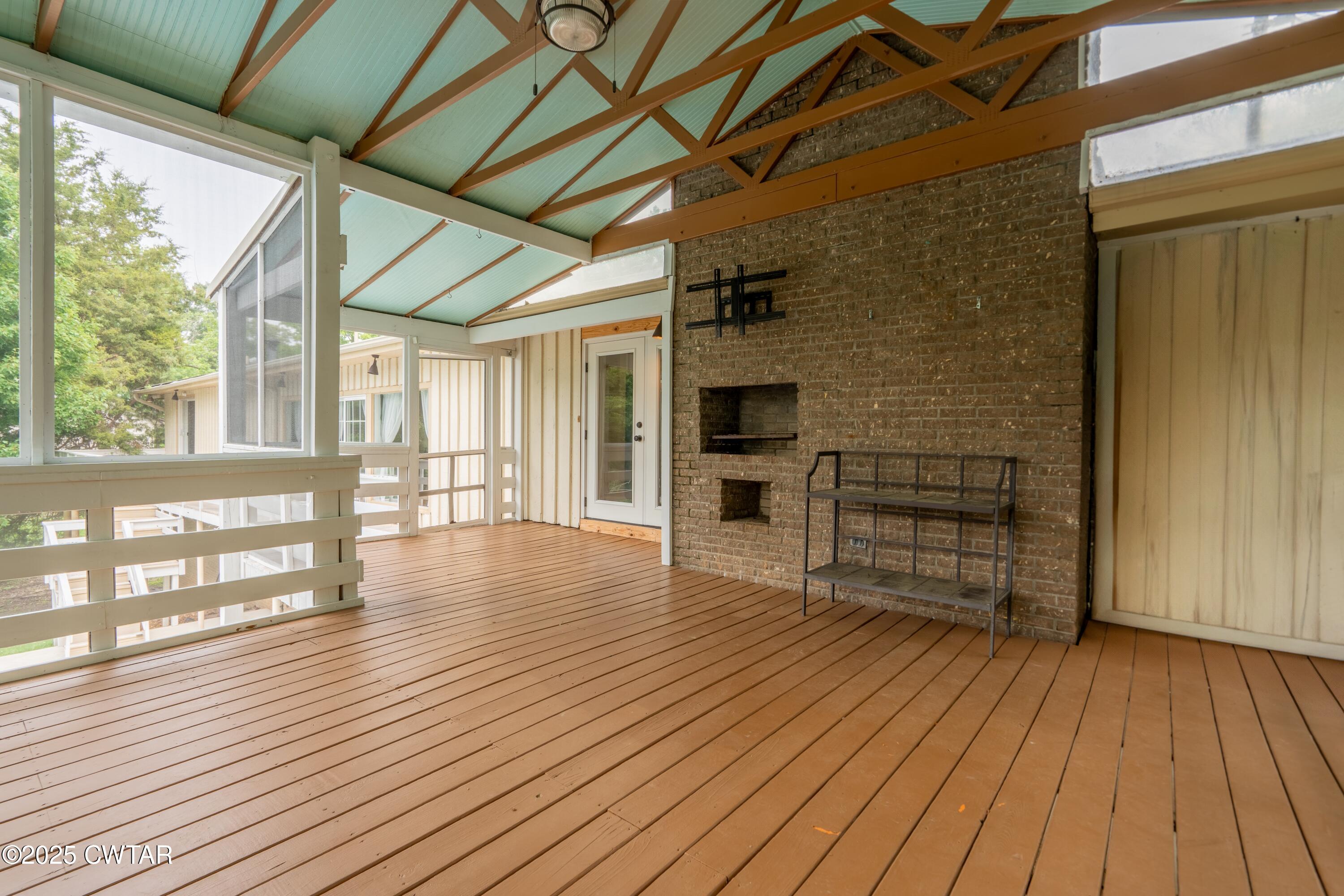 1035 Thorntree Drive