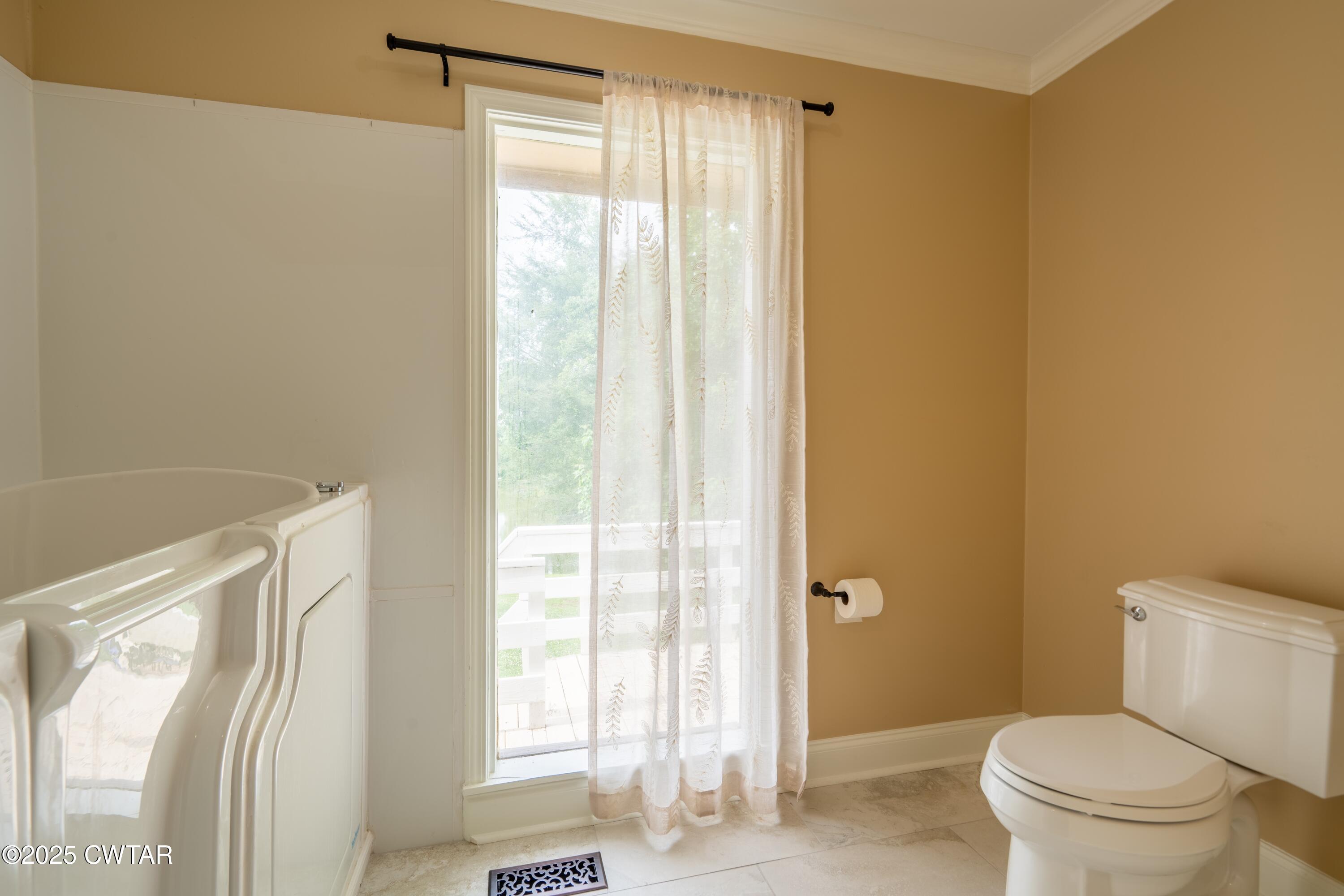 1035 Thorntree Drive