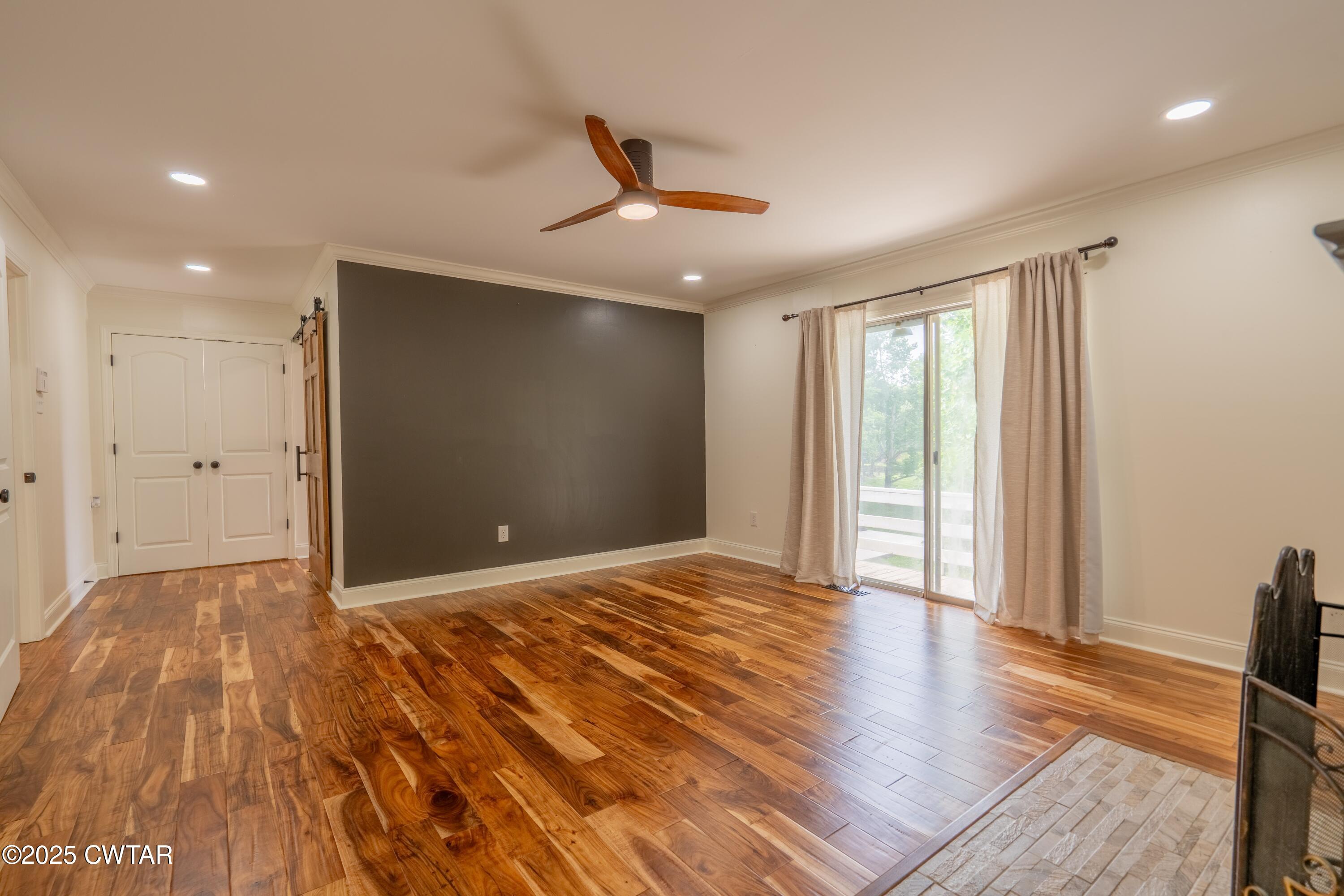 1035 Thorntree Drive