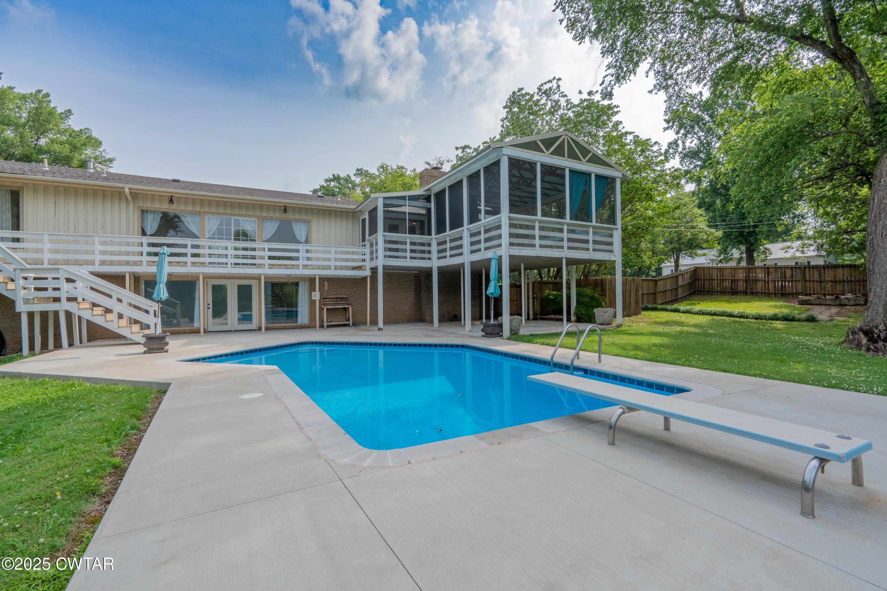 1035 Thorntree Drive