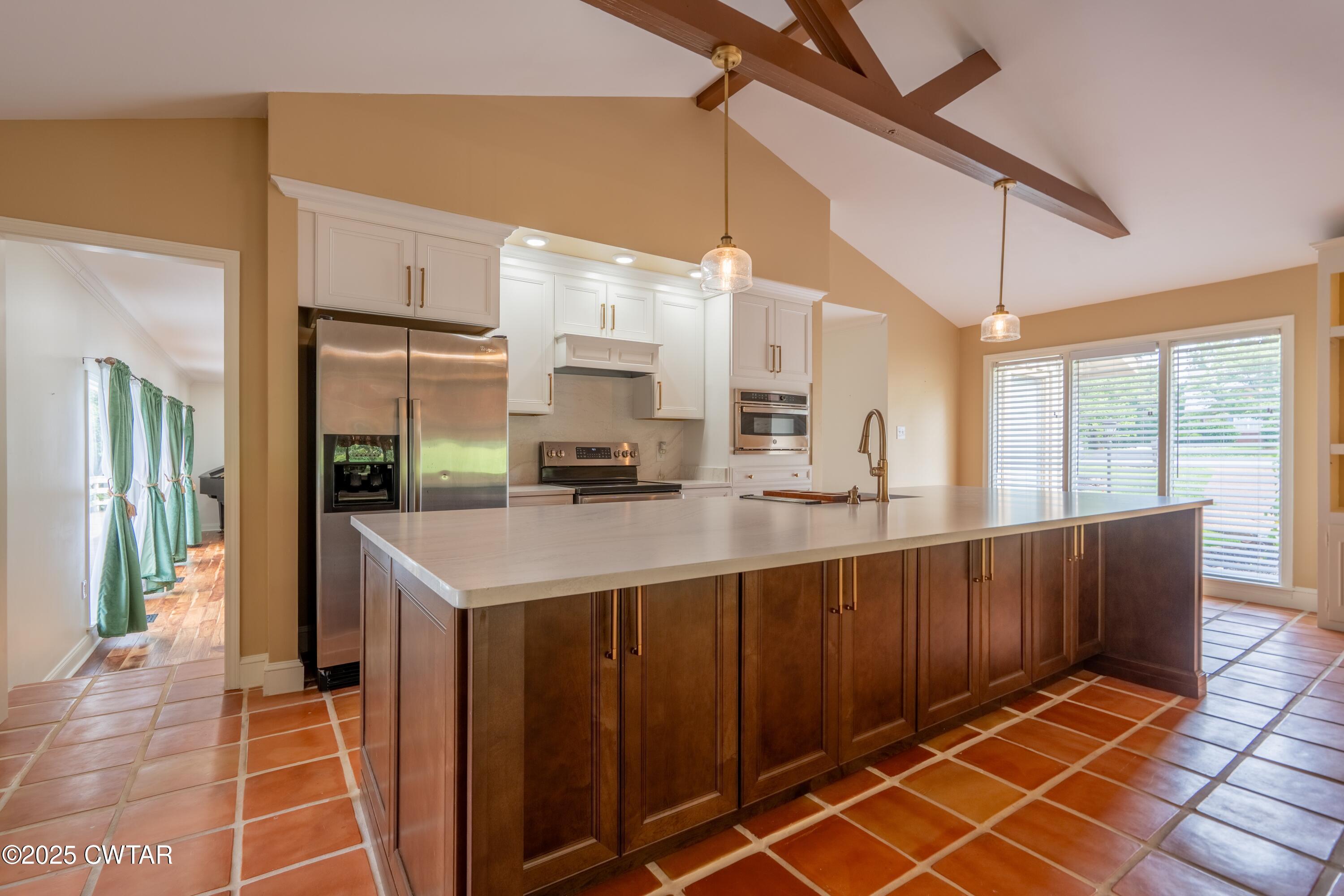 1035 Thorntree Drive