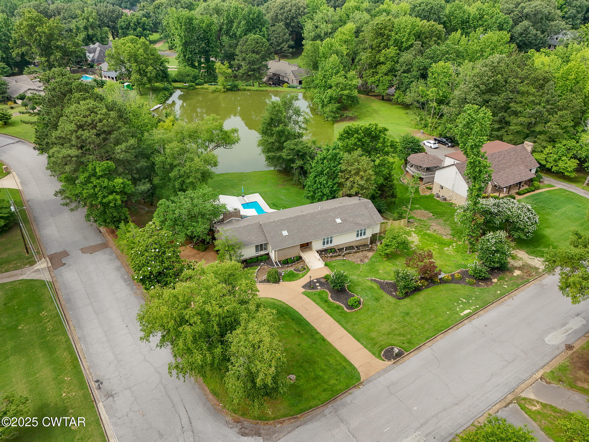 1035 Thorntree Drive