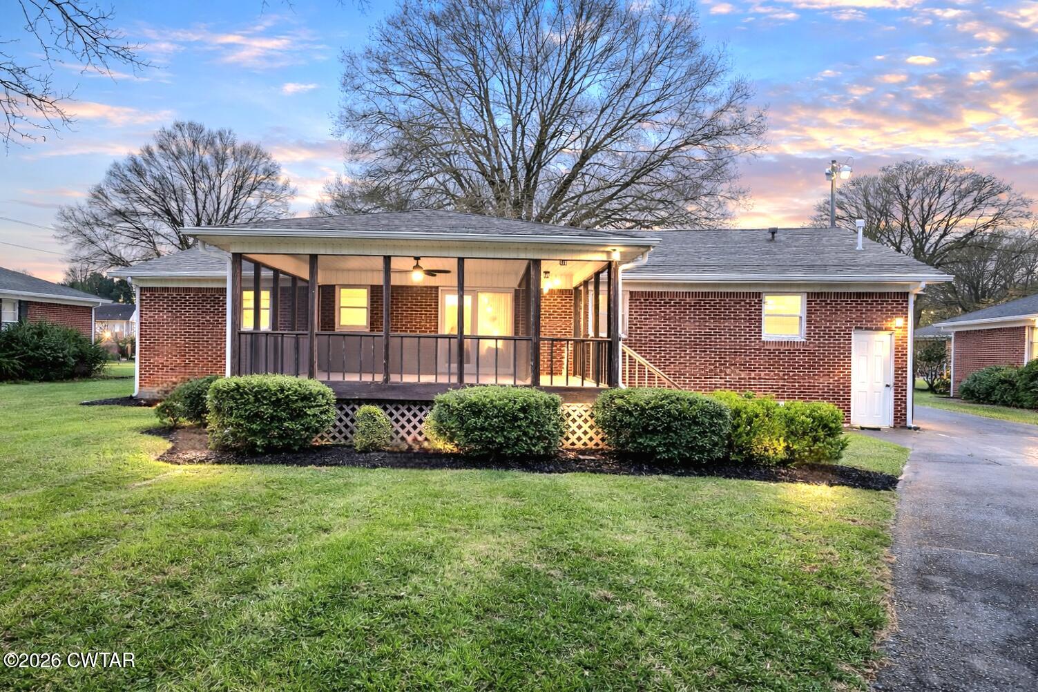 819 N 30th Avenue