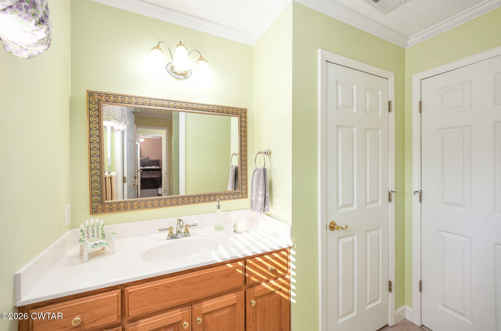 98 Country Run Drive