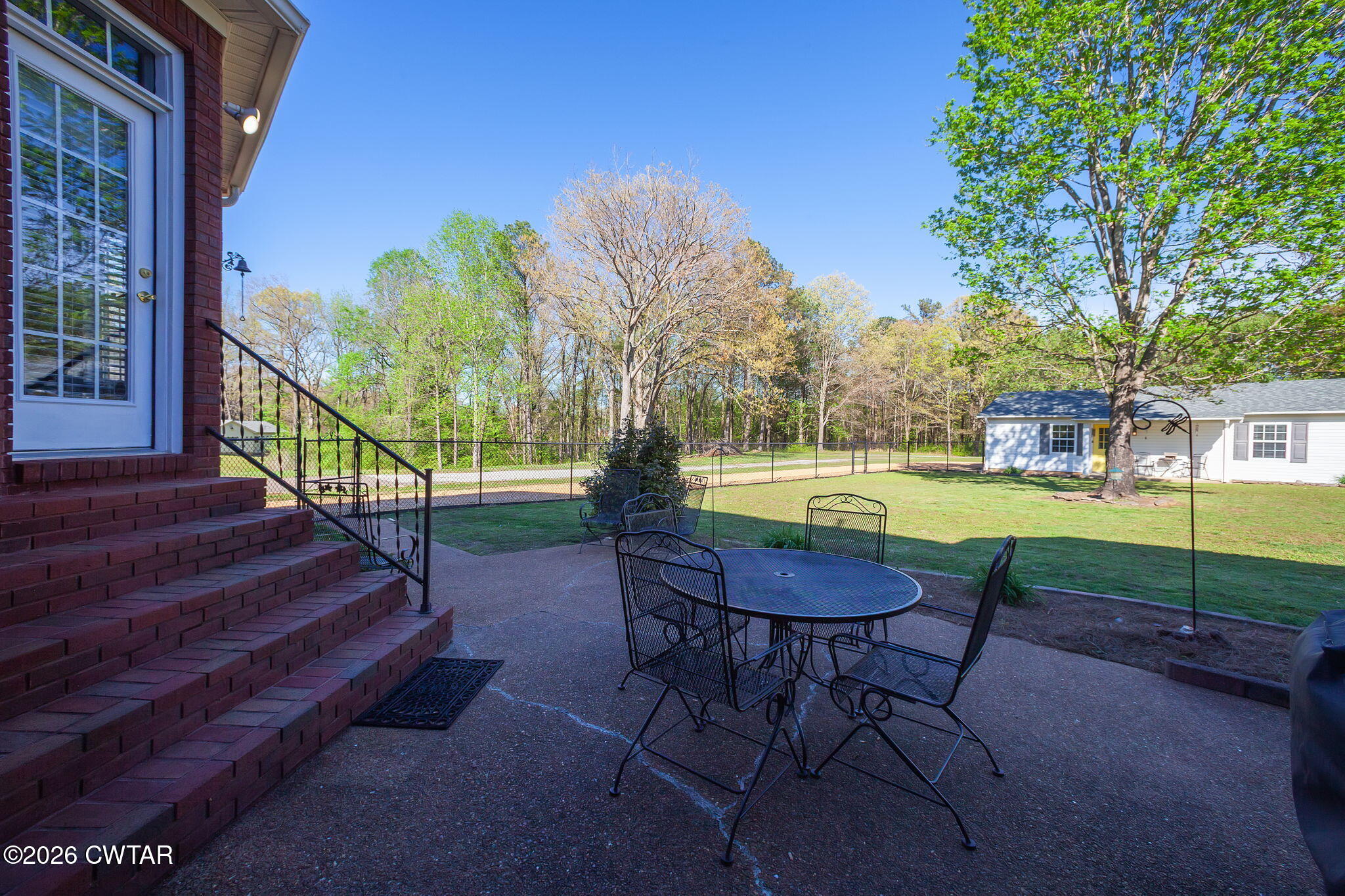 98 Country Run Drive